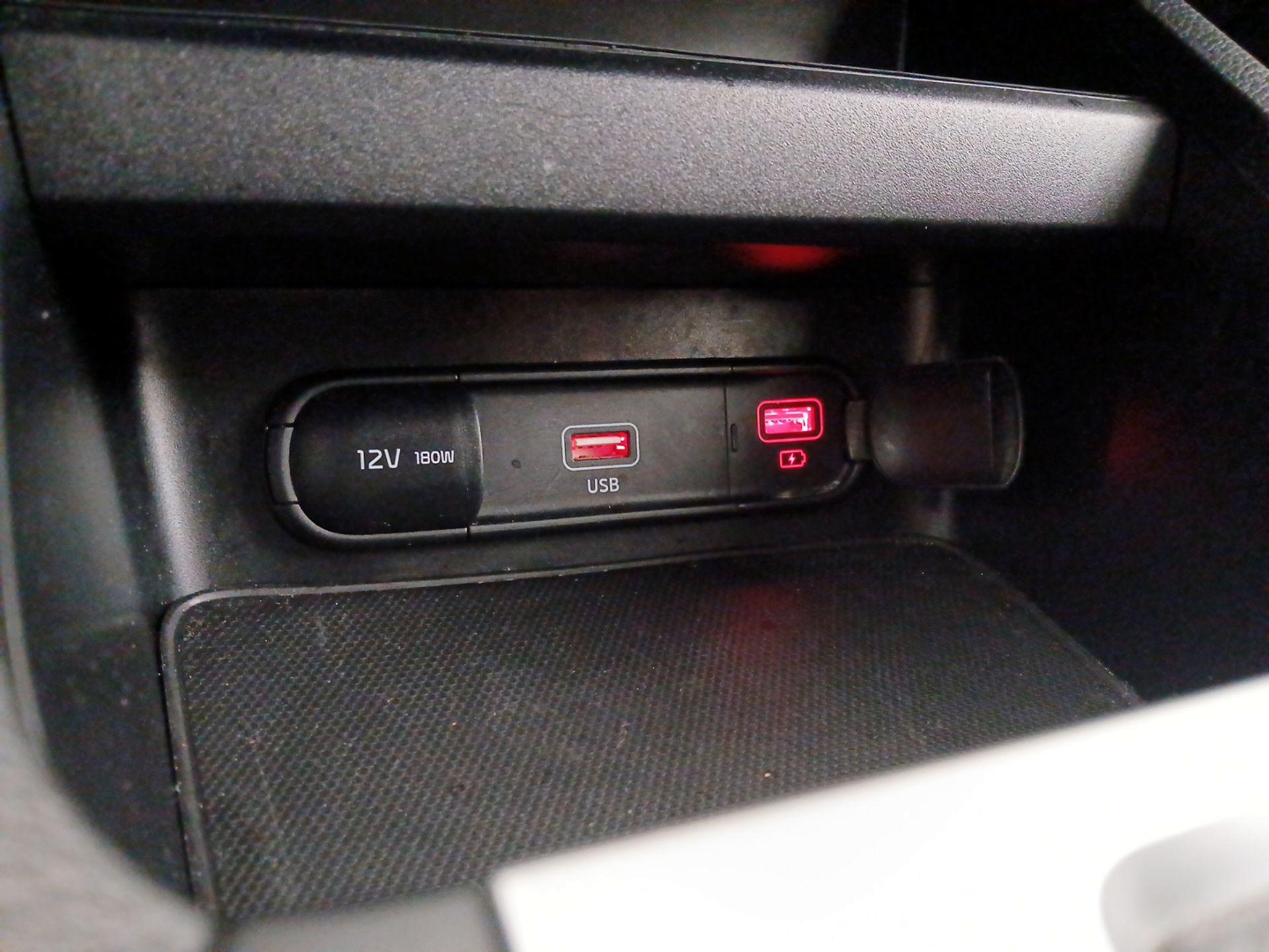 Thumbnail: 2024 Kia Forte - 18