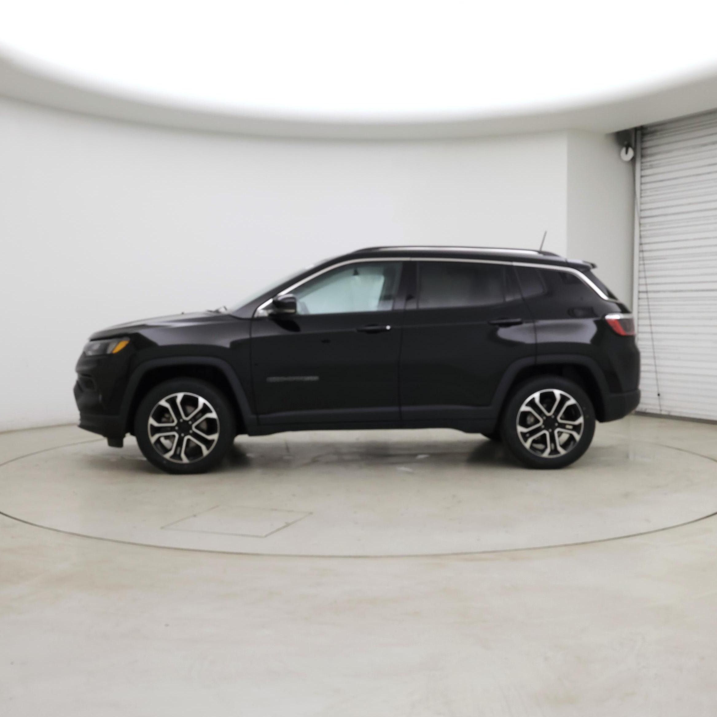 Thumbnail: 2022 Jeep Compass - 3