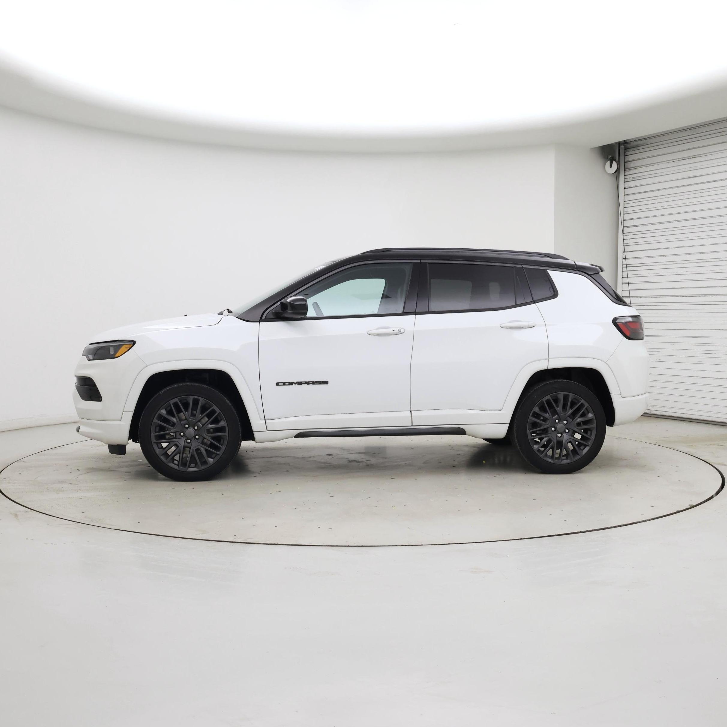 Thumbnail: 2022 Jeep Compass - 3