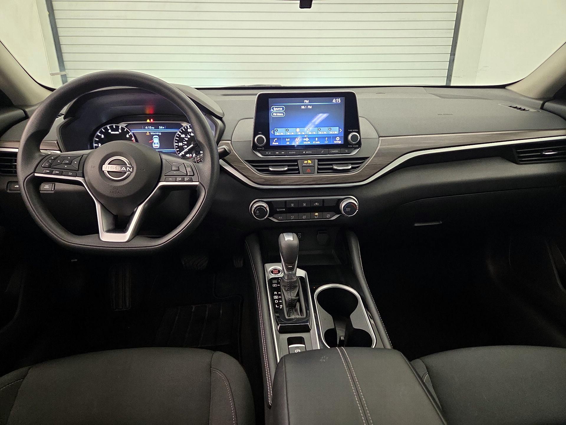 Thumbnail: 2023 Nissan Altima - 9