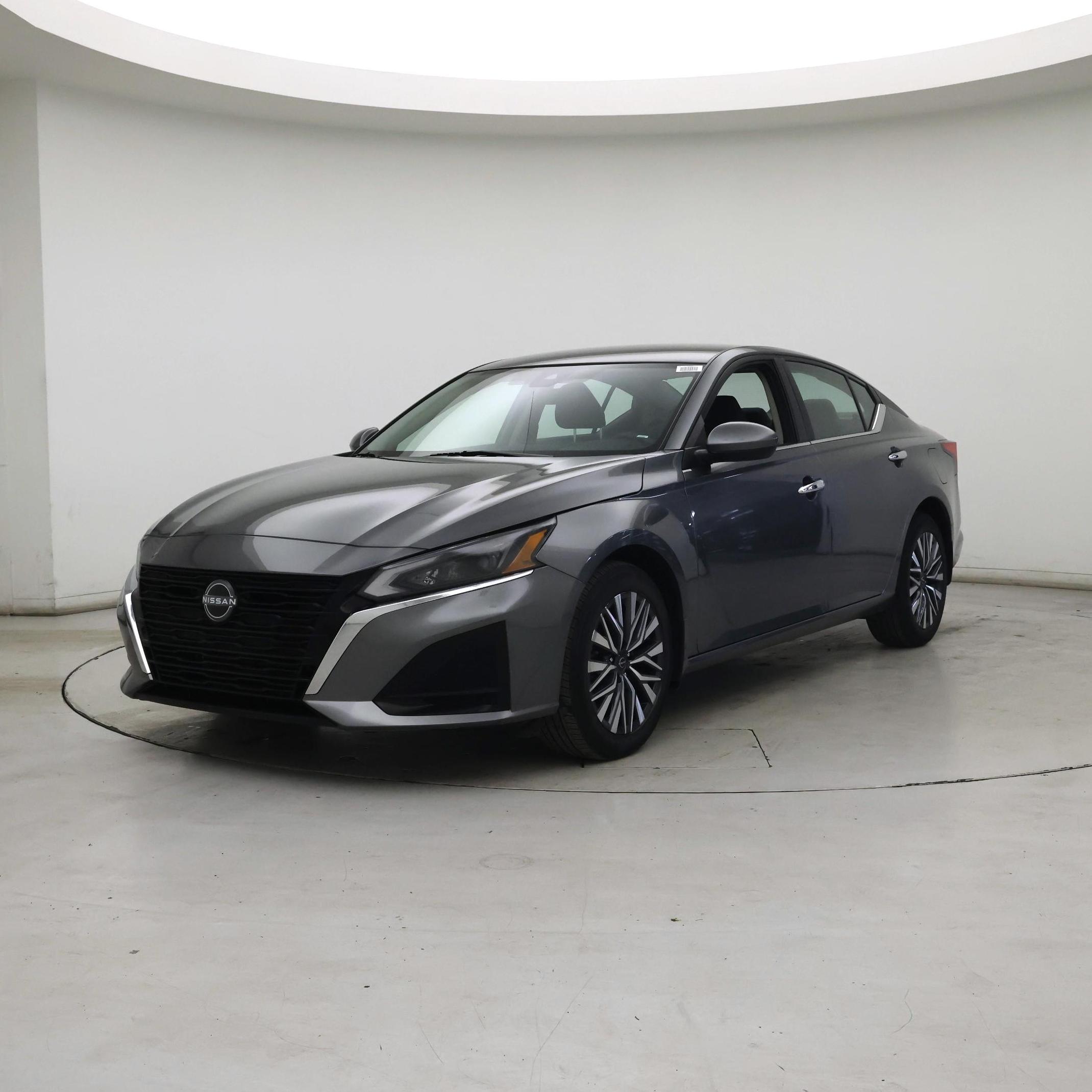 Thumbnail: 2023 Nissan Altima - 4