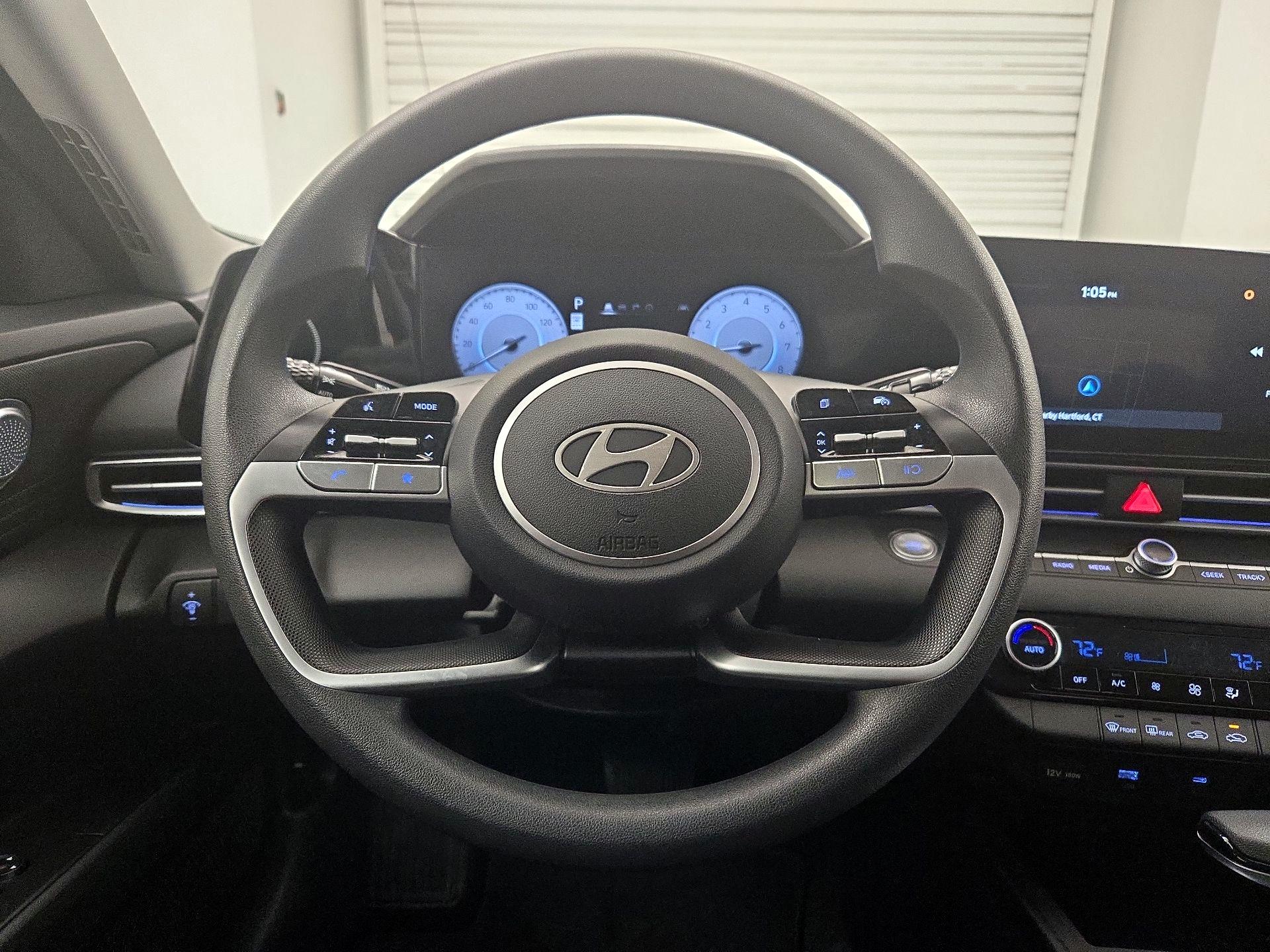 Thumbnail: 2024 Hyundai Elantra - 10