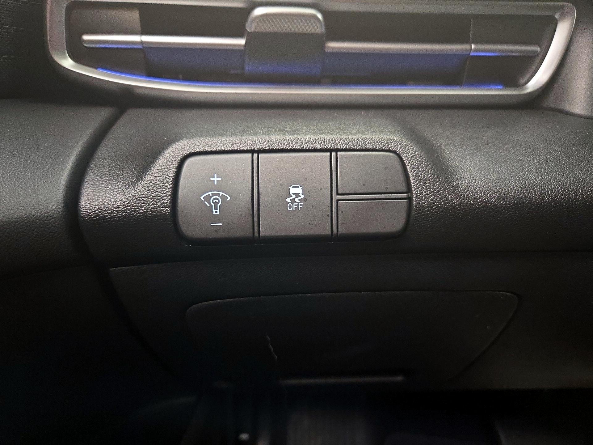 Thumbnail: 2024 Hyundai Elantra - 13