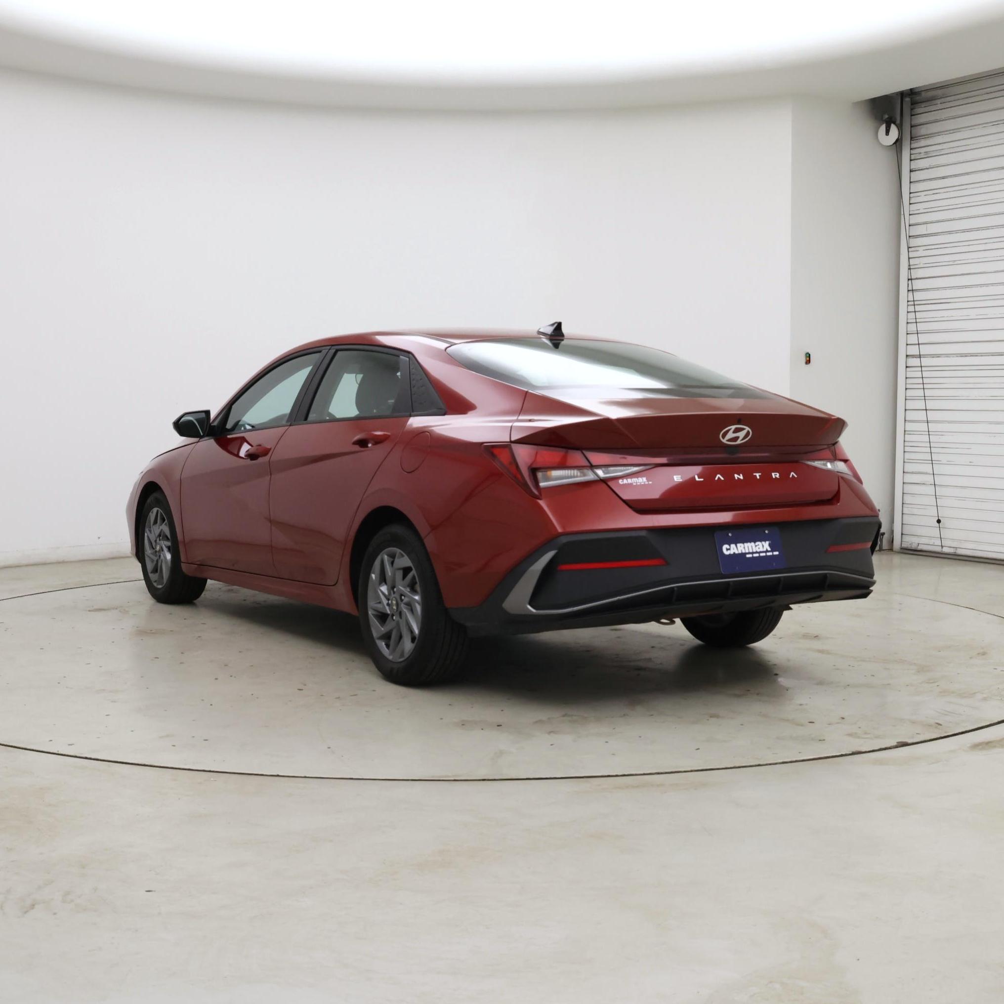 Thumbnail: 2024 Hyundai Elantra - 2