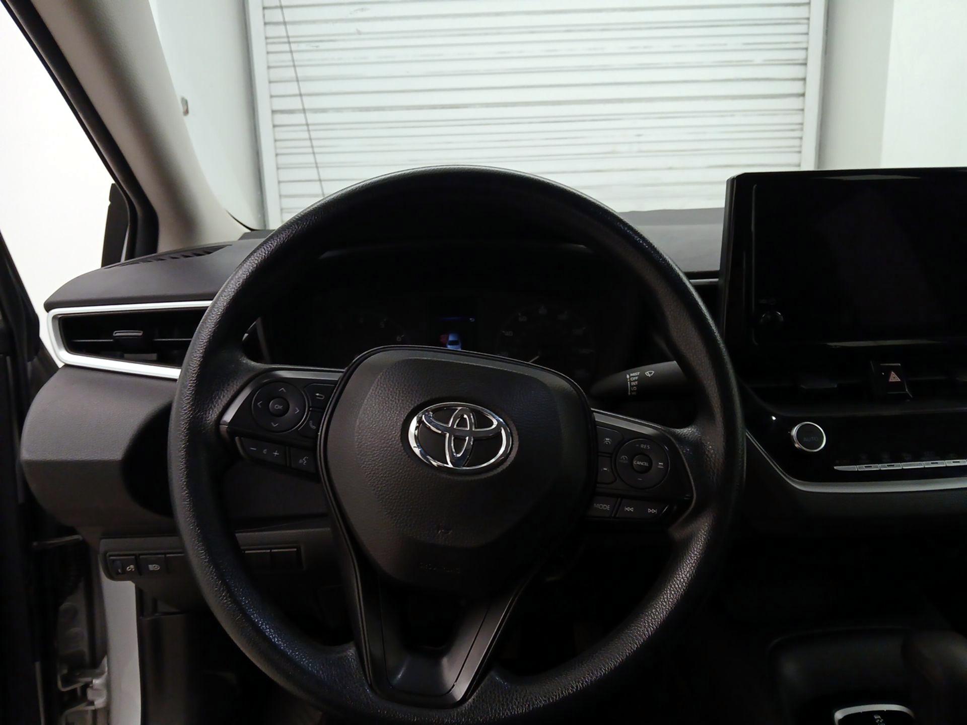 Thumbnail: 2024 Toyota Corolla - 10