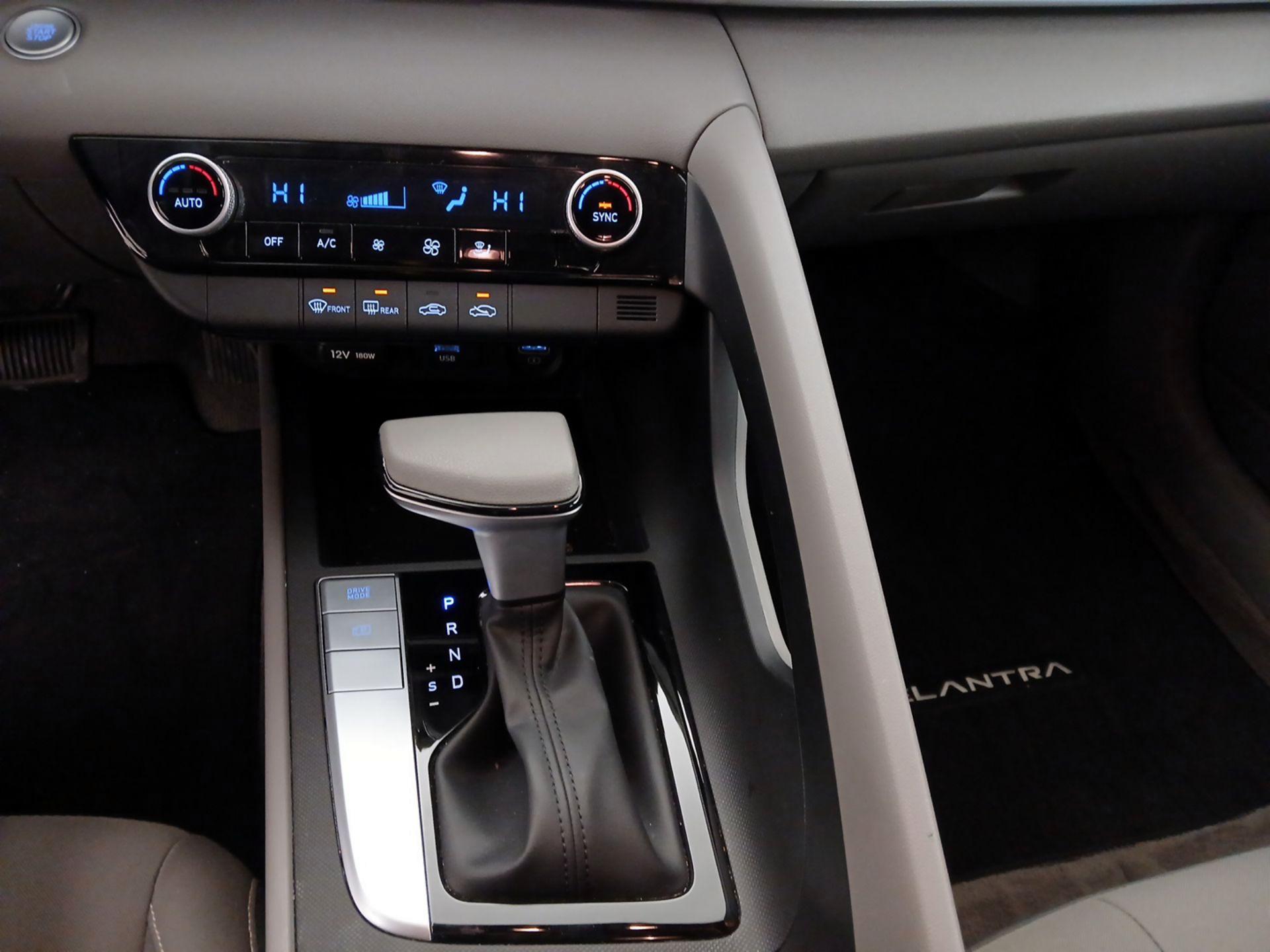 Thumbnail: 2023 Hyundai Elantra - 17