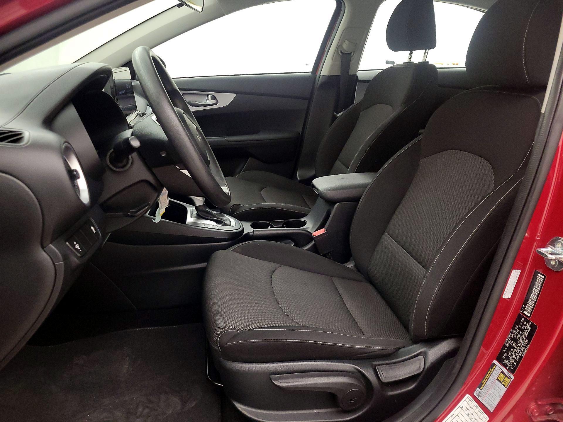 Thumbnail: 2024 Kia Forte - 11