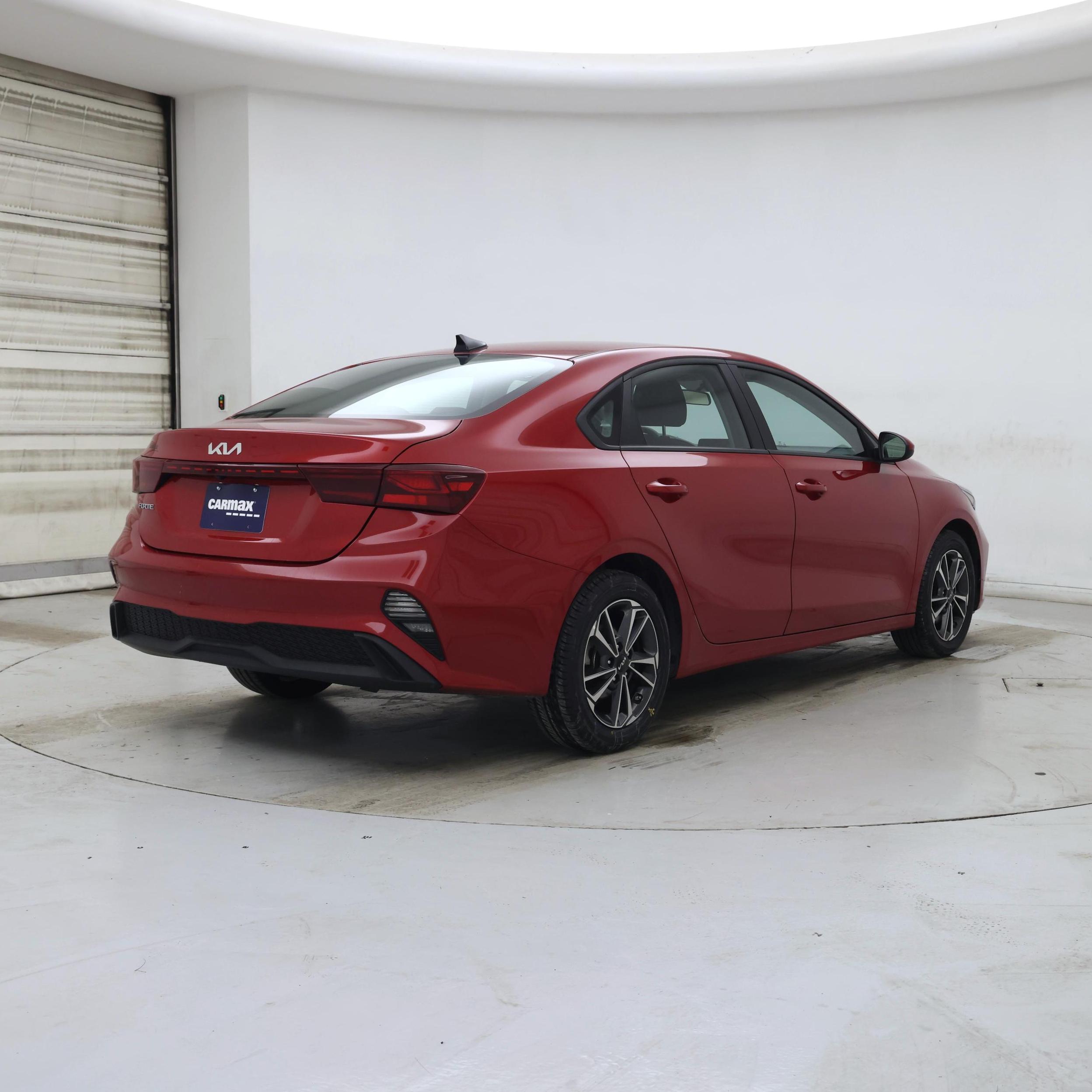 Thumbnail: 2024 Kia Forte - 8