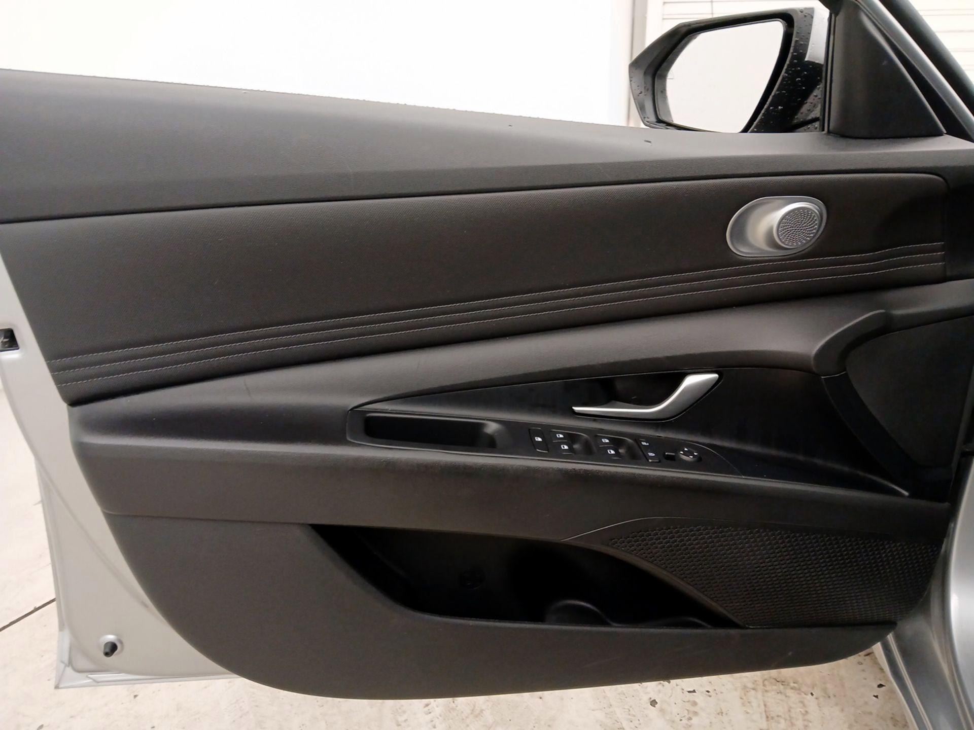 Thumbnail: 2023 Hyundai Elantra - 12