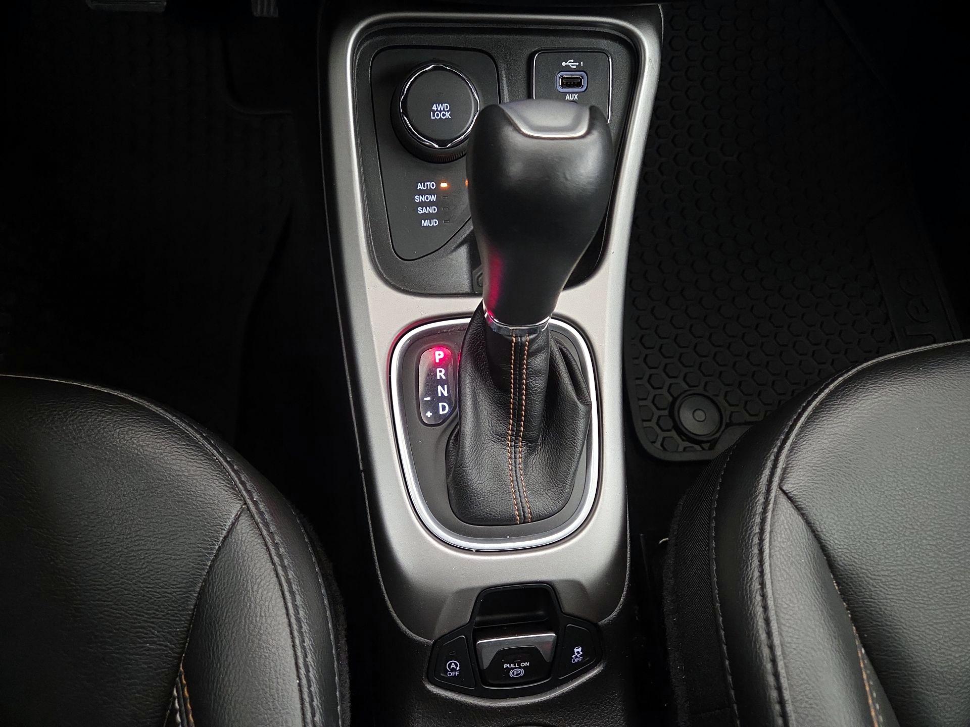 Thumbnail: 2020 Jeep Compass - 17