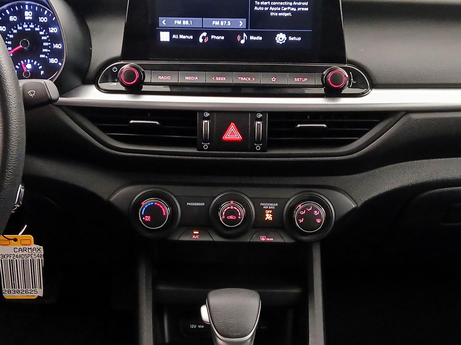 Thumbnail: 2023 Kia Forte - 16