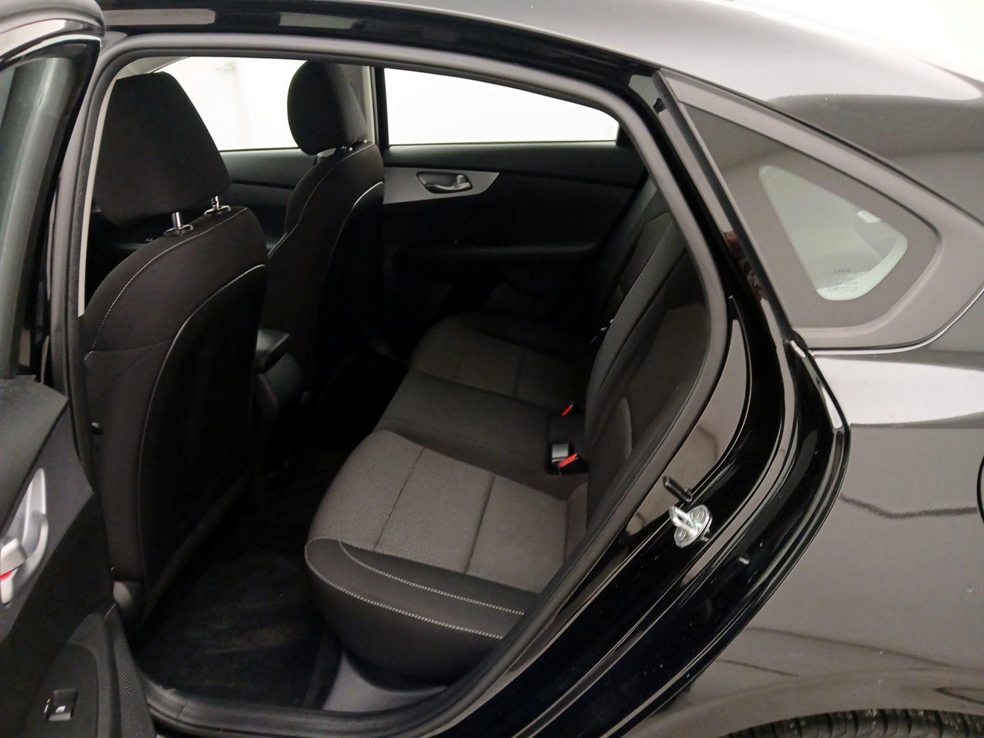 Thumbnail: 2023 Kia Forte - 19