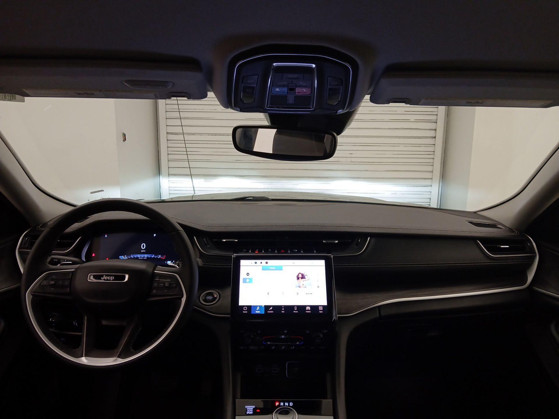 Thumbnail: 2023 Jeep Grand Cherokee - 9