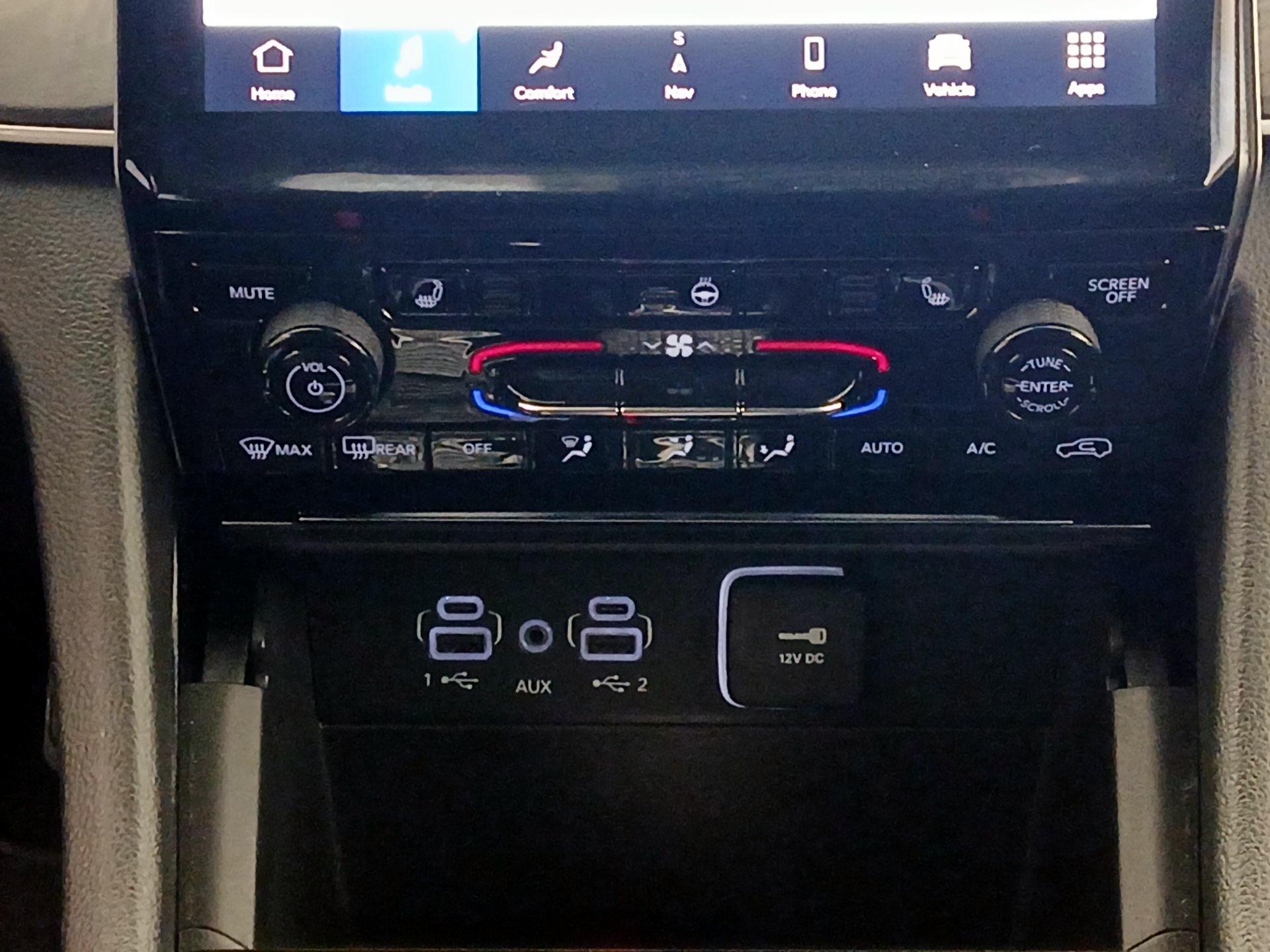 Thumbnail: 2023 Jeep Grand Cherokee - 17