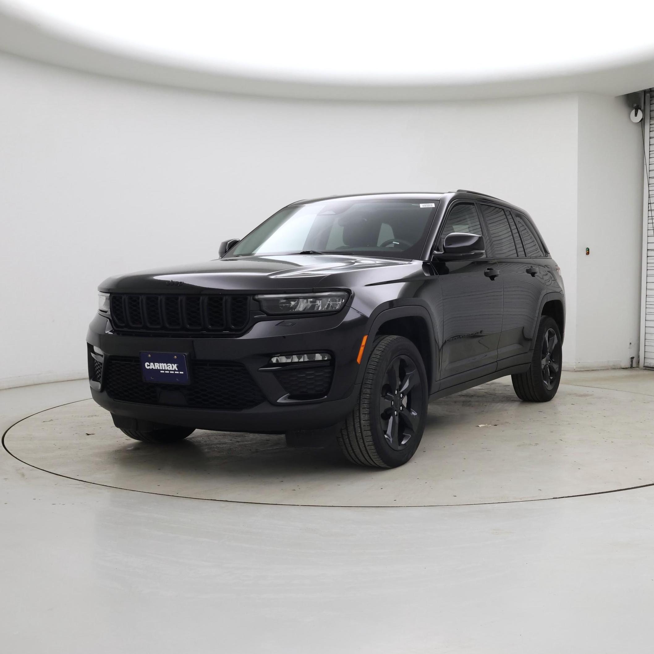 Thumbnail: 2023 Jeep Grand Cherokee - 4