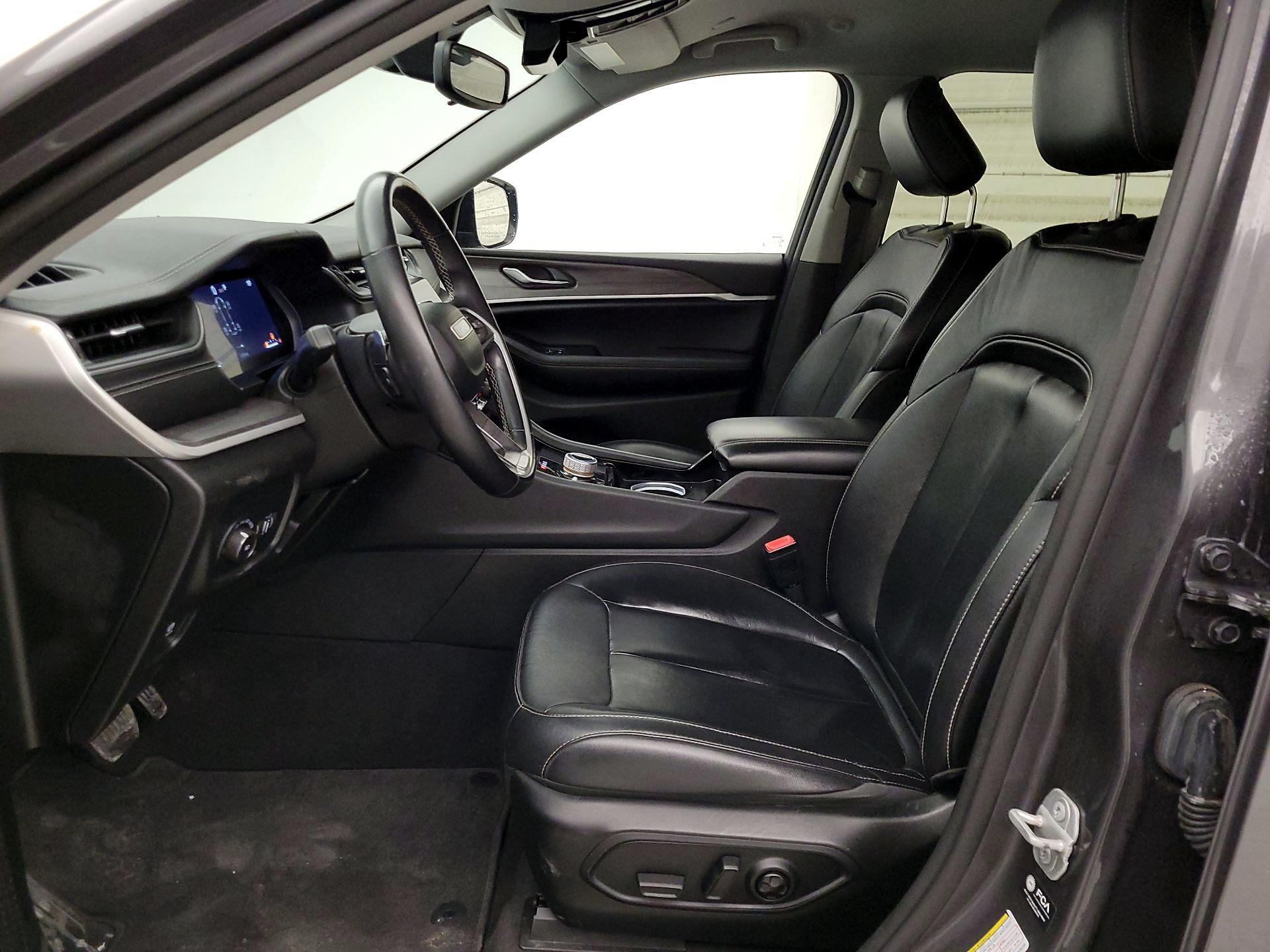 Thumbnail: 2022 Jeep Grand Cherokee L - 11