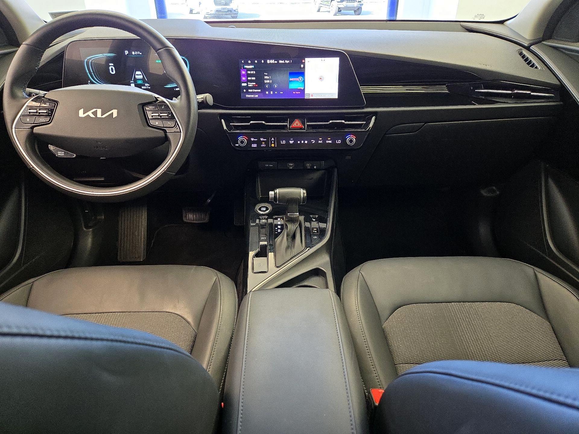 Thumbnail: 2023 Kia Niro - 9