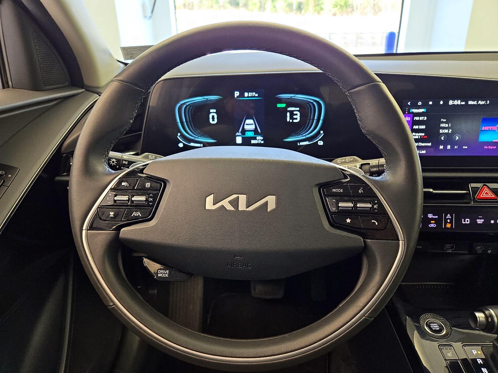 Thumbnail: 2023 Kia Niro - 10