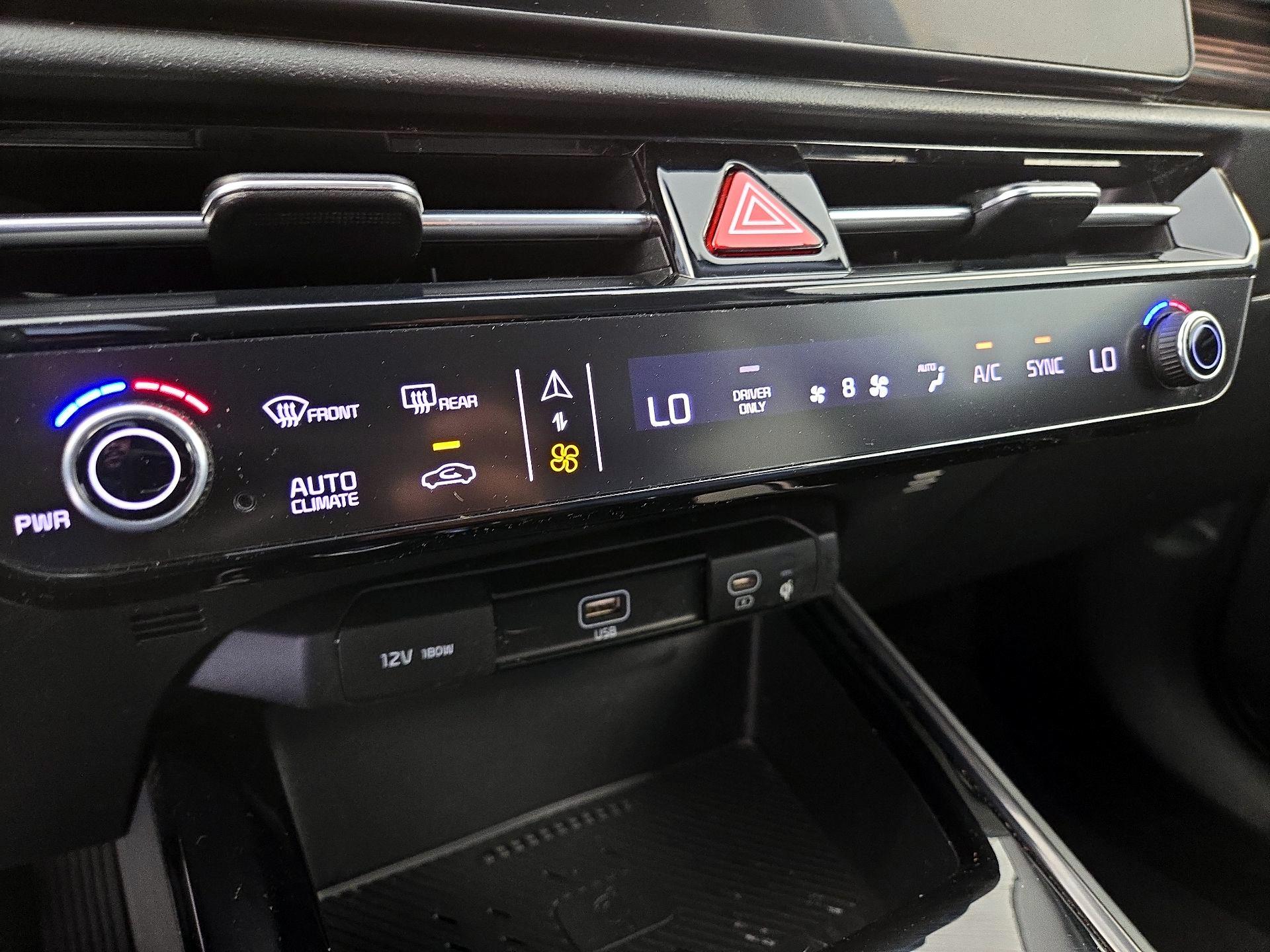 Thumbnail: 2023 Kia Niro - 17