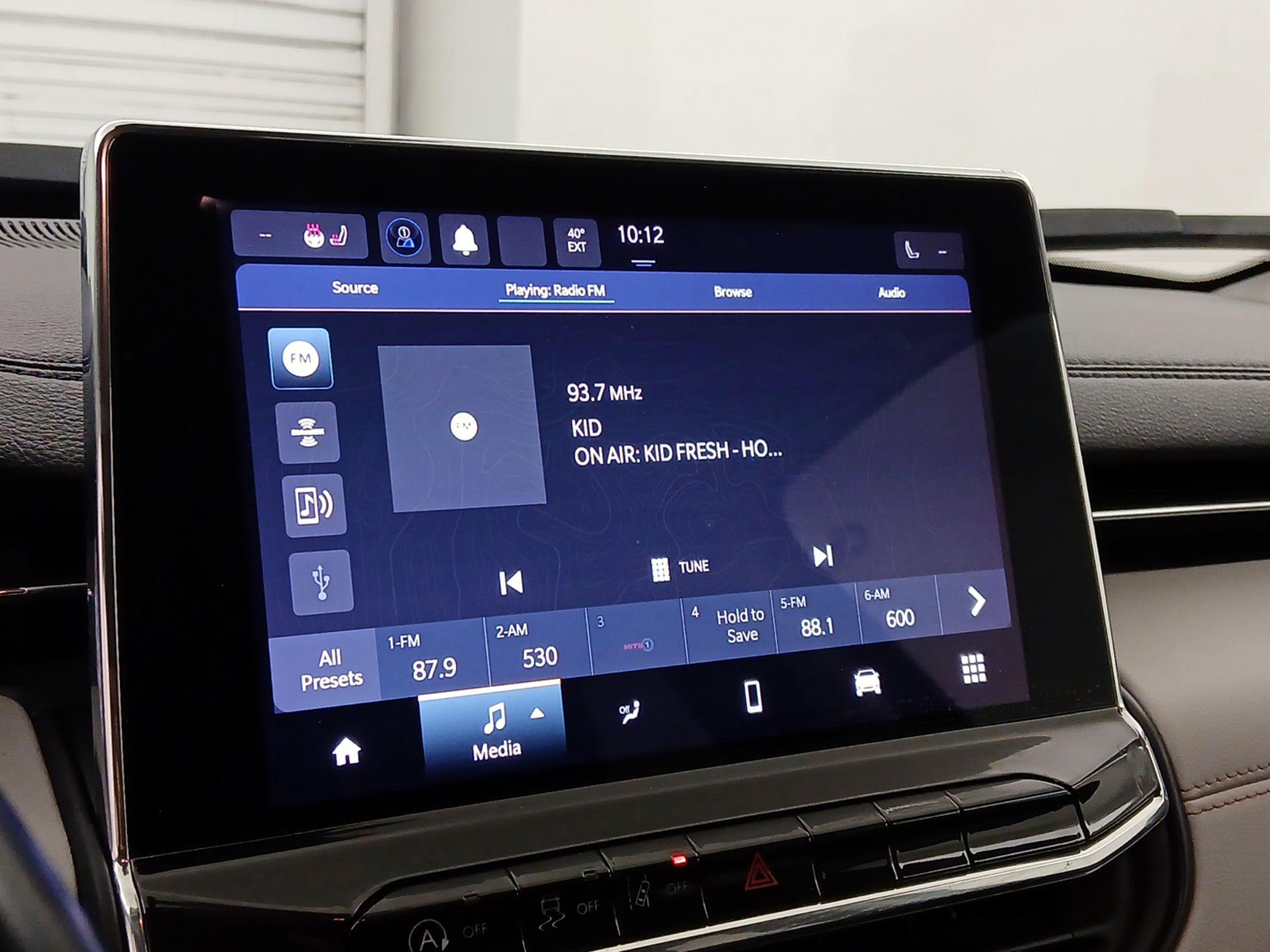 Thumbnail: 2022 Jeep Compass - 15