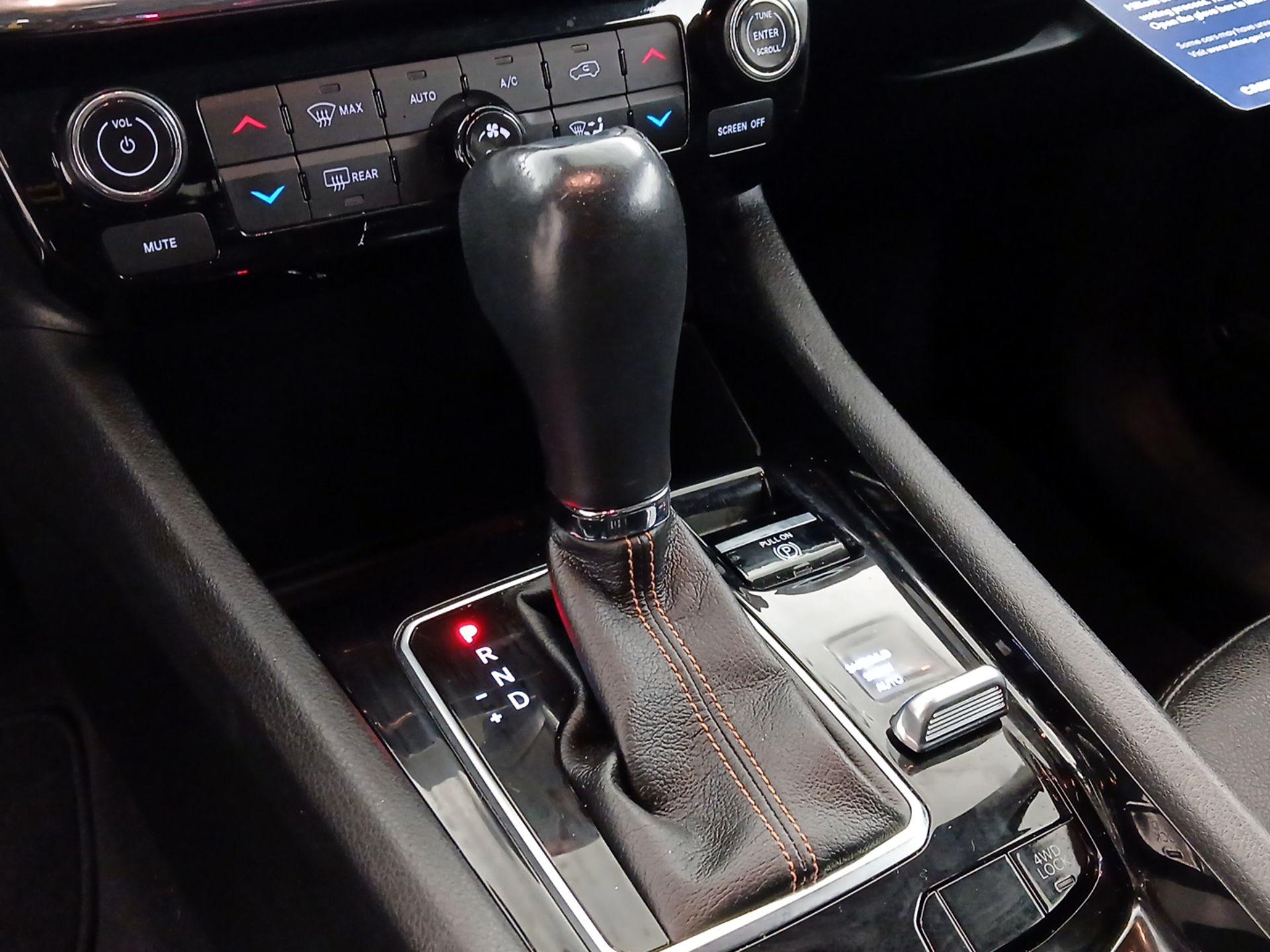 Thumbnail: 2022 Jeep Compass - 17