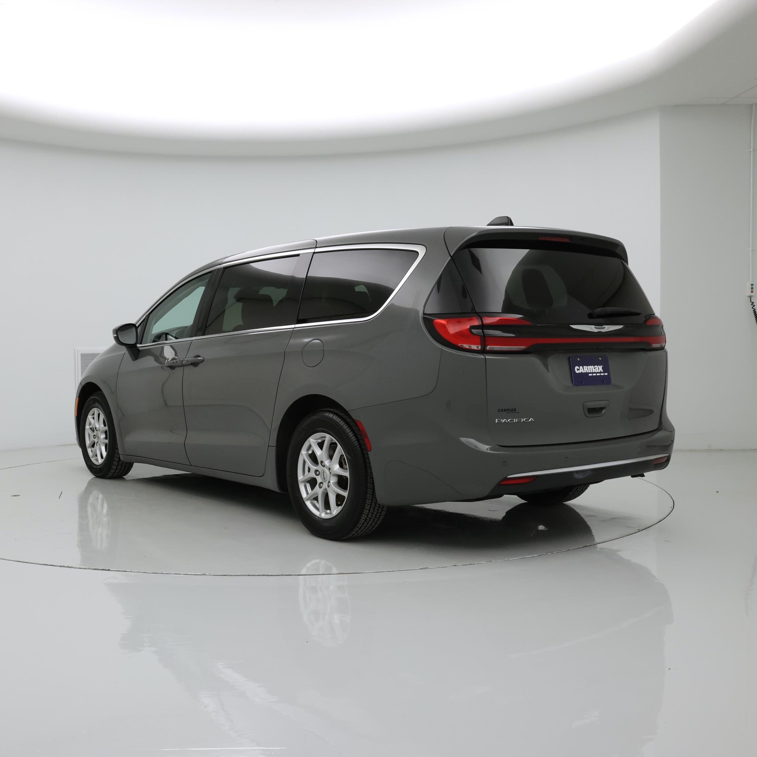 Thumbnail: 2023 Chrysler Pacifica - 2