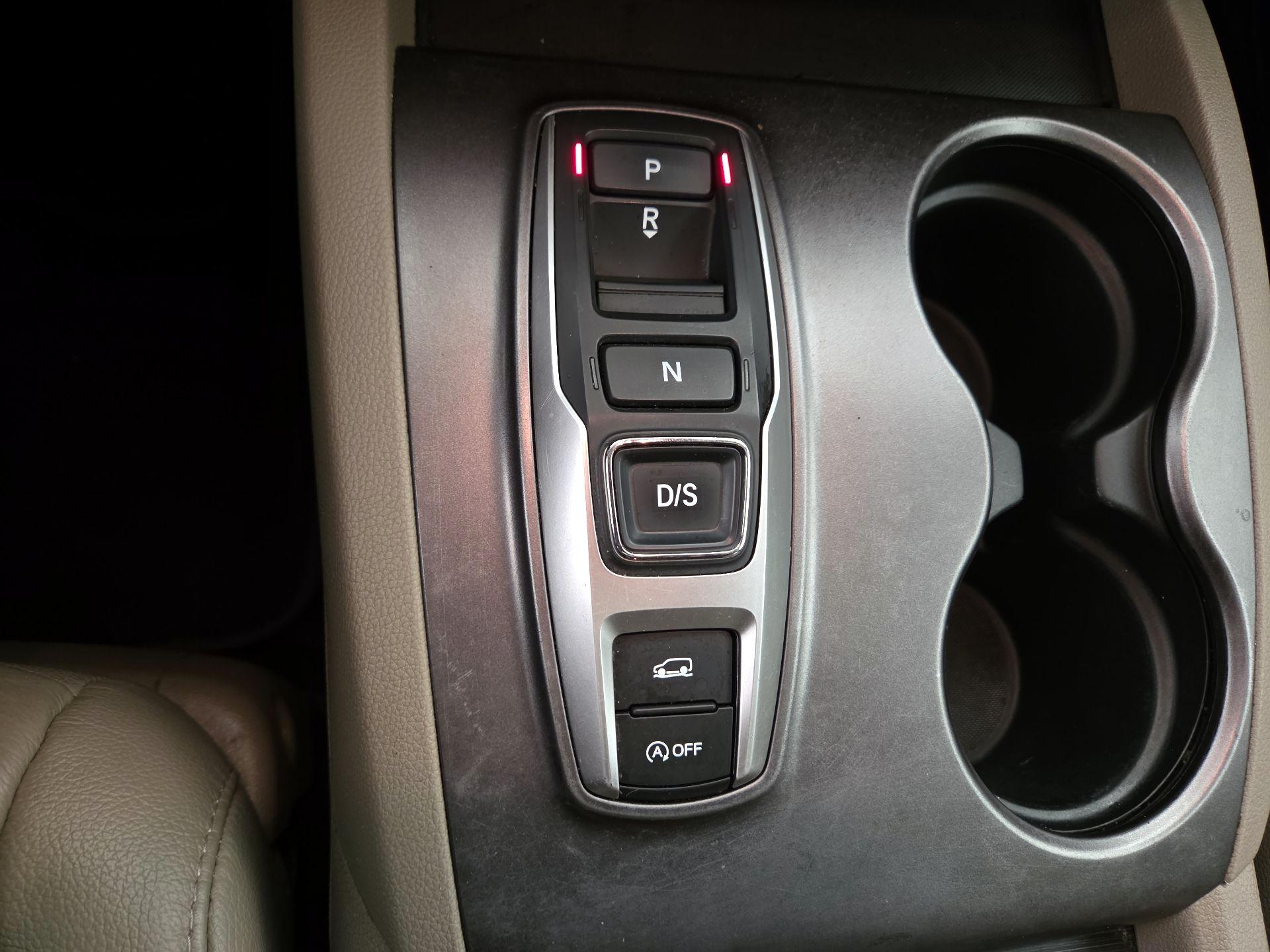 Thumbnail: 2022 Honda Pilot - 17