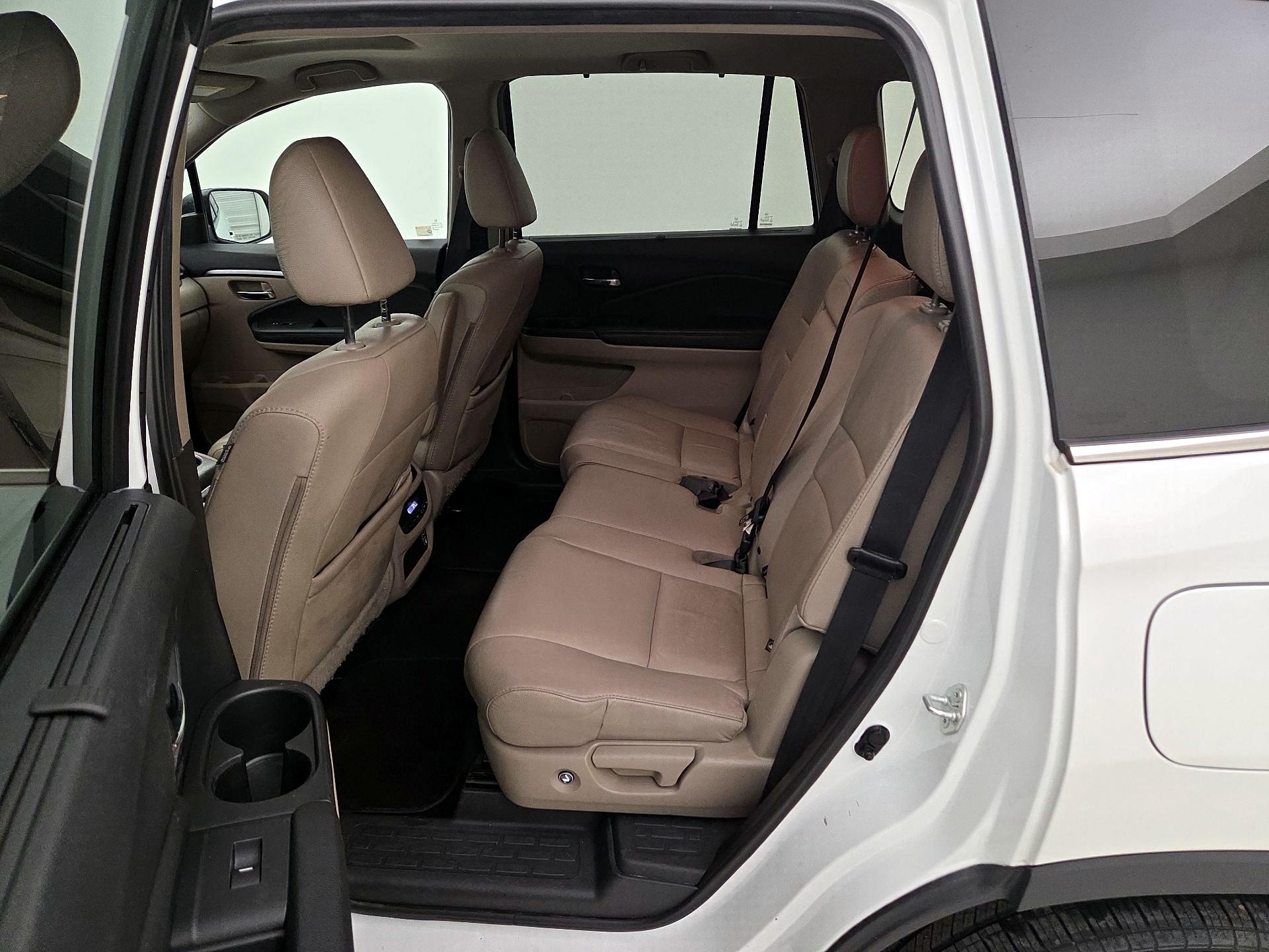 Thumbnail: 2022 Honda Pilot - 20