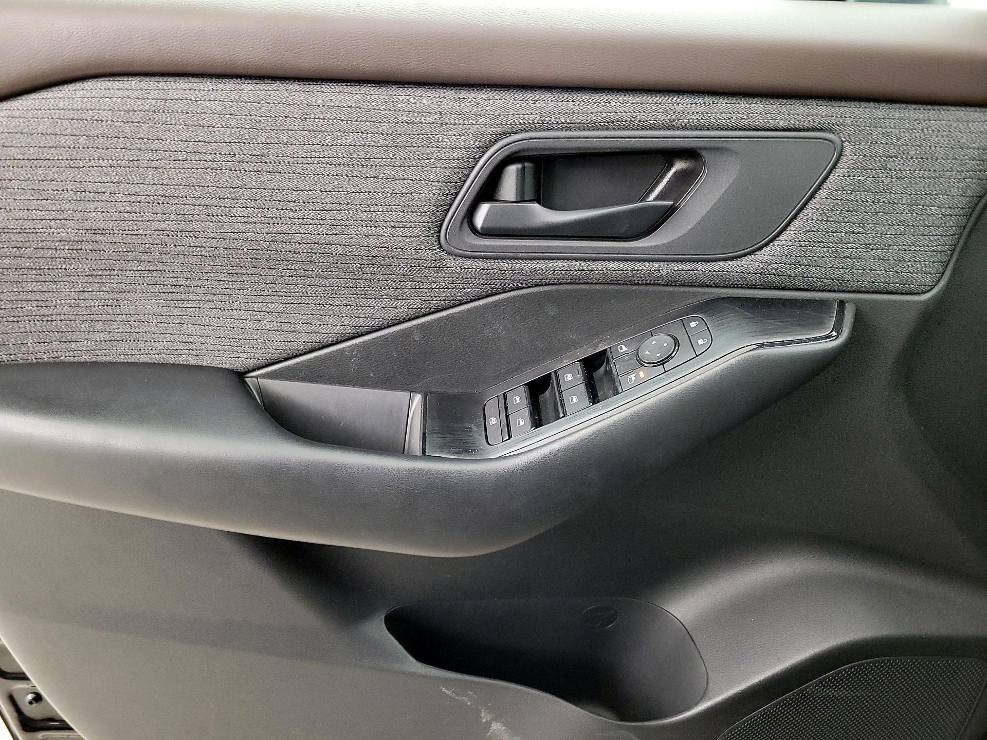 Thumbnail: 2023 Nissan Rogue - 12