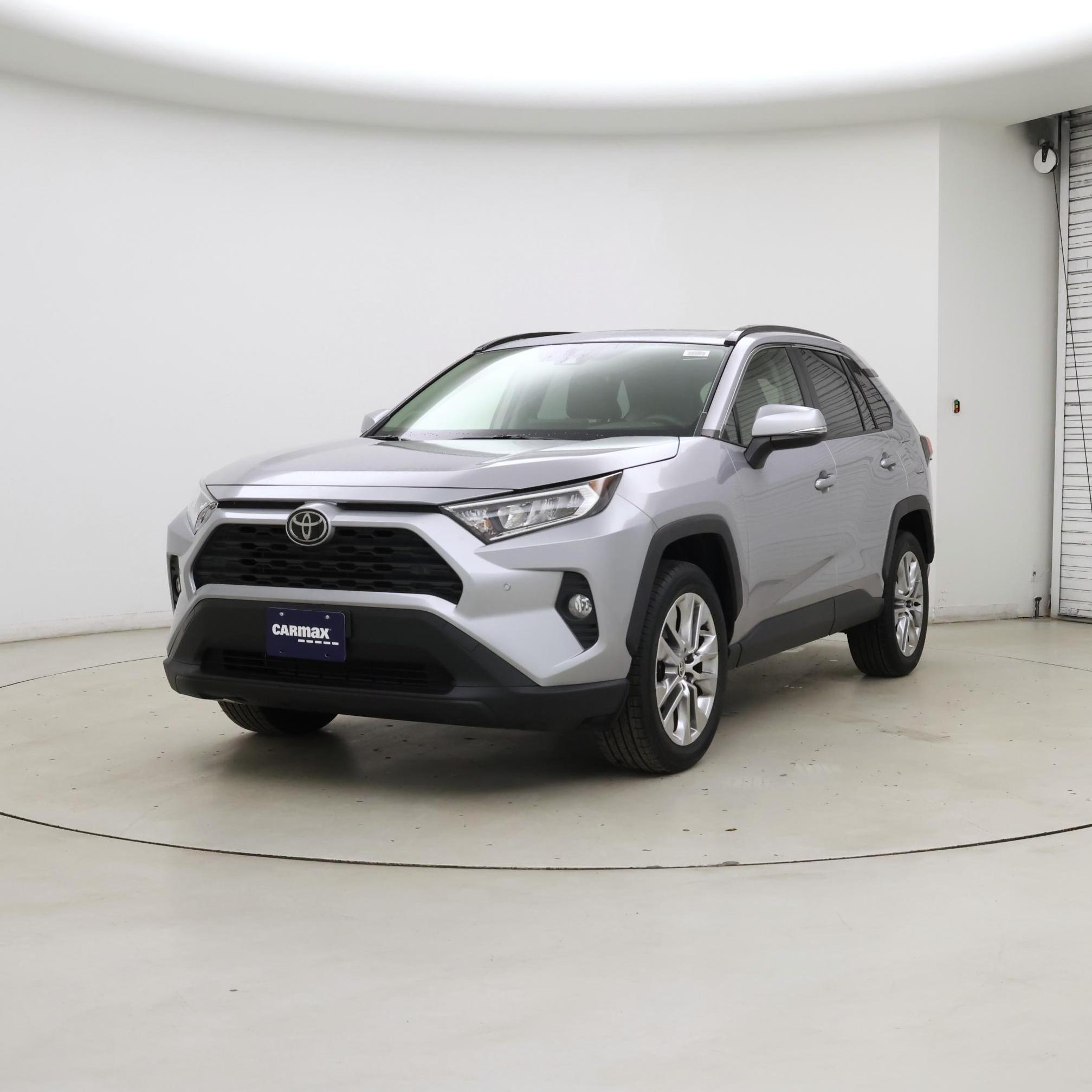 Thumbnail: 2021 Toyota RAV4 - 4