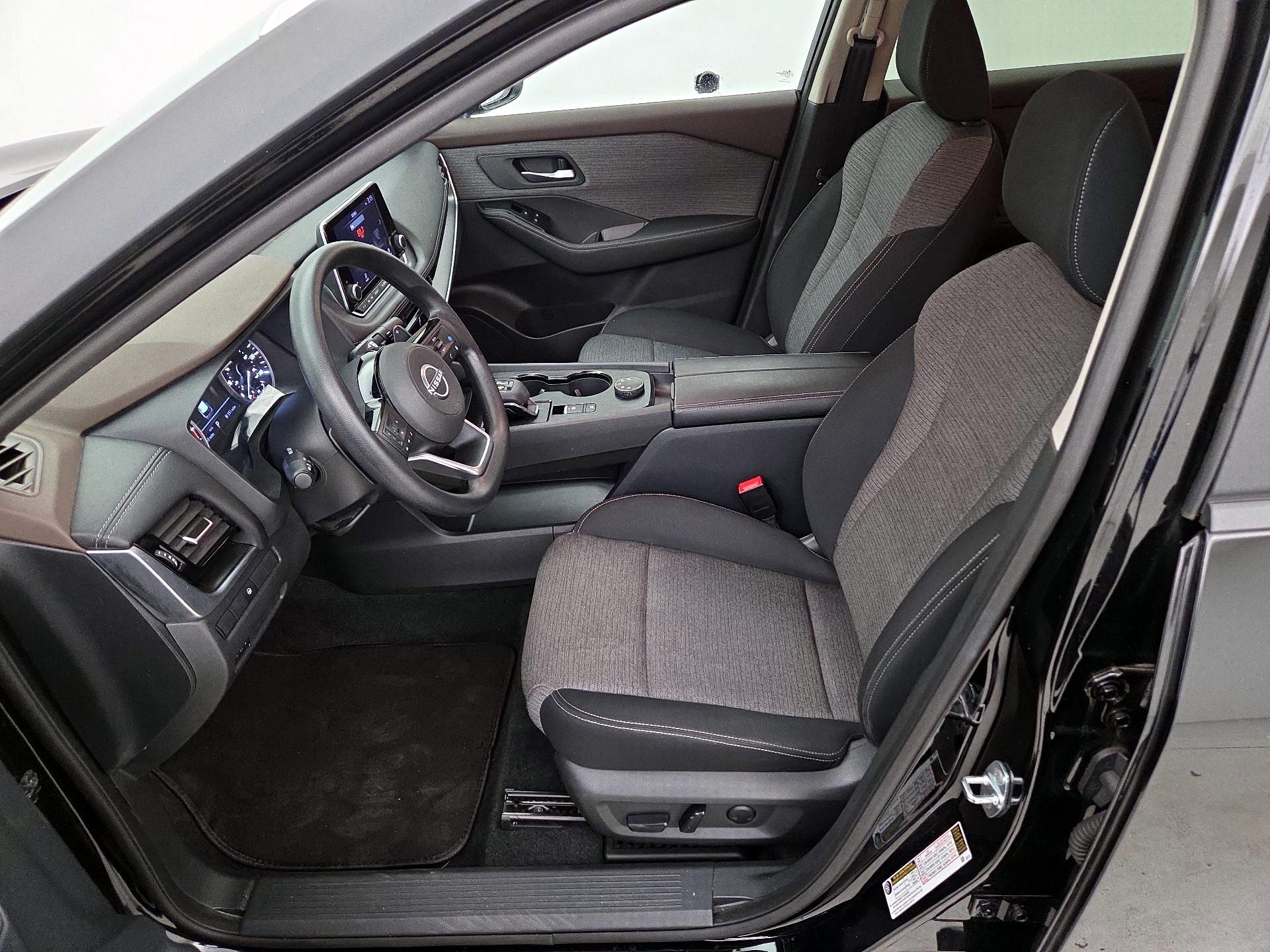 Thumbnail: 2023 Nissan Rogue - 11