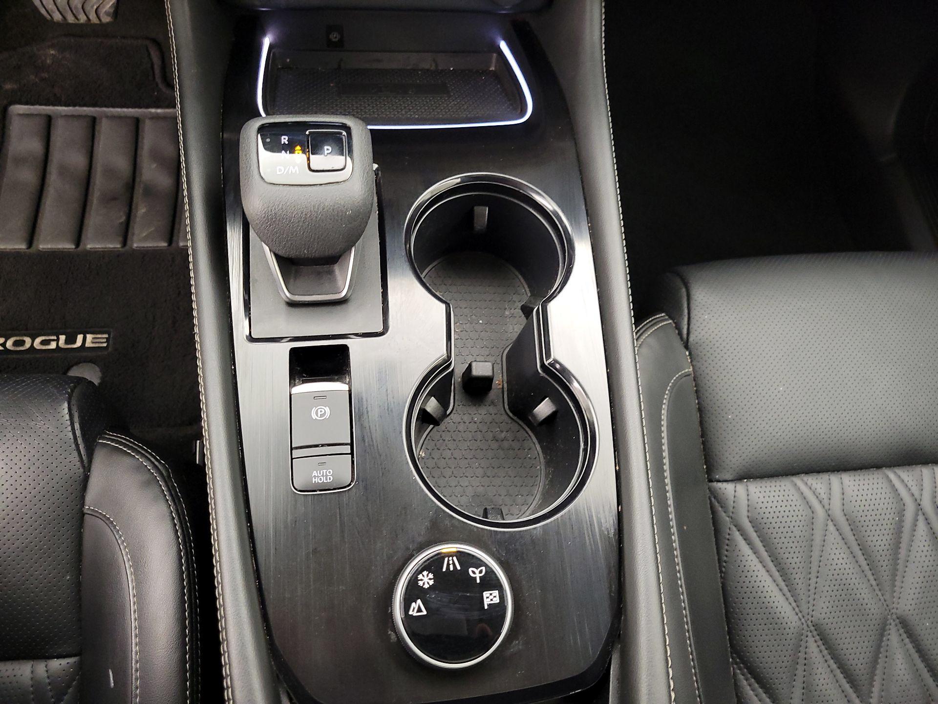 Thumbnail: 2022 Nissan Rogue - 17