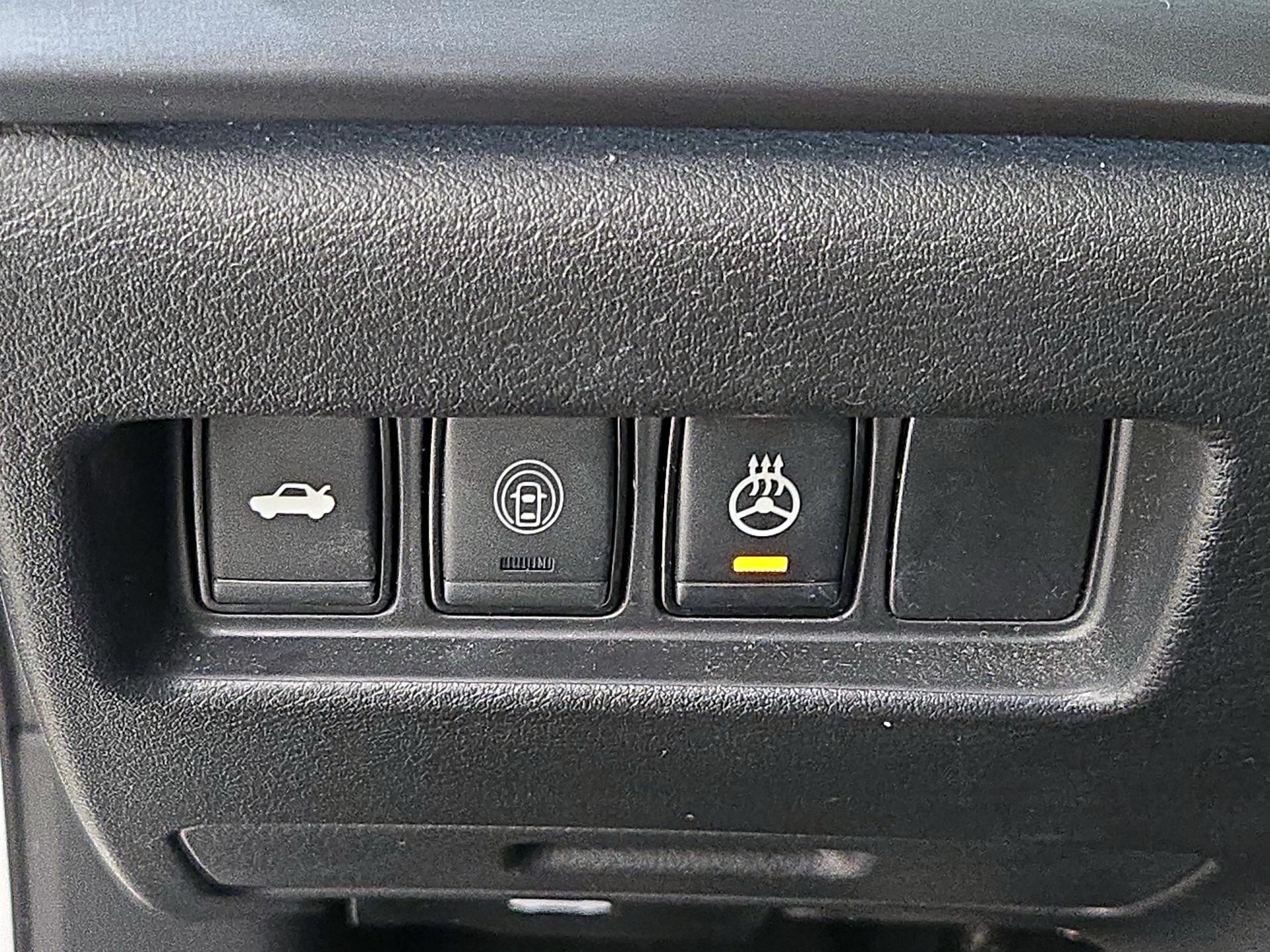 Thumbnail: 2021 Nissan Maxima - 13