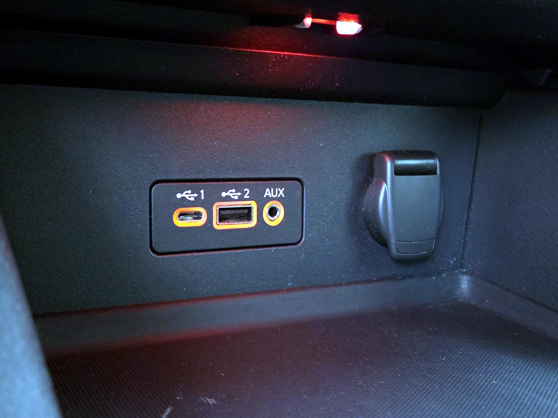 Thumbnail: 2023 Nissan Sentra - 18