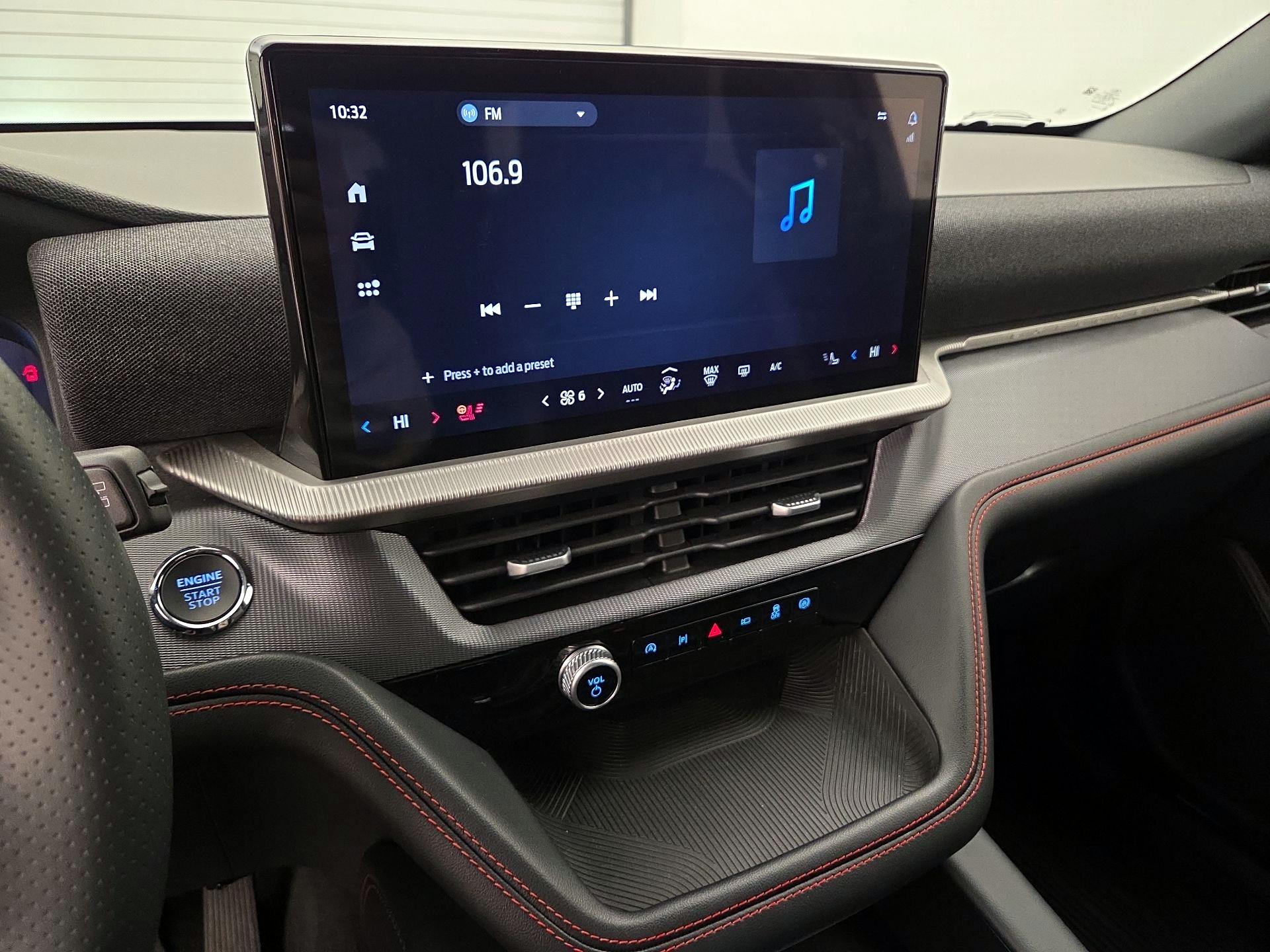 Thumbnail: 2025 Ford Explorer - 15