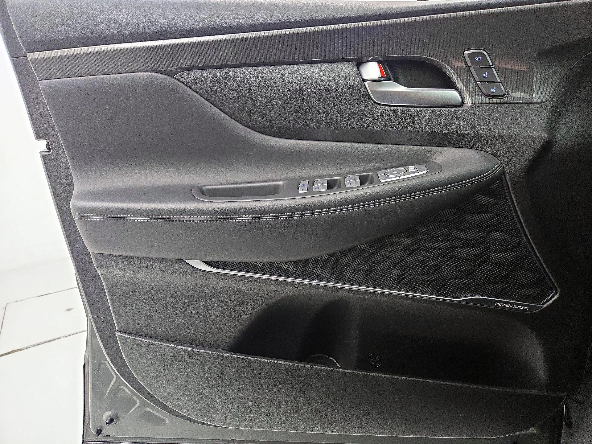 Thumbnail: 2022 Hyundai Santa Fe - 12