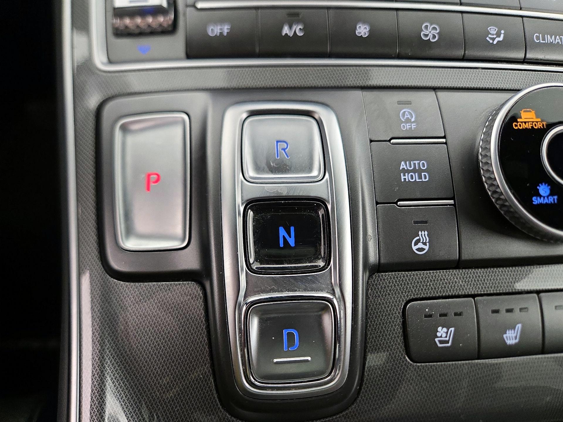 Thumbnail: 2022 Hyundai Santa Fe - 18