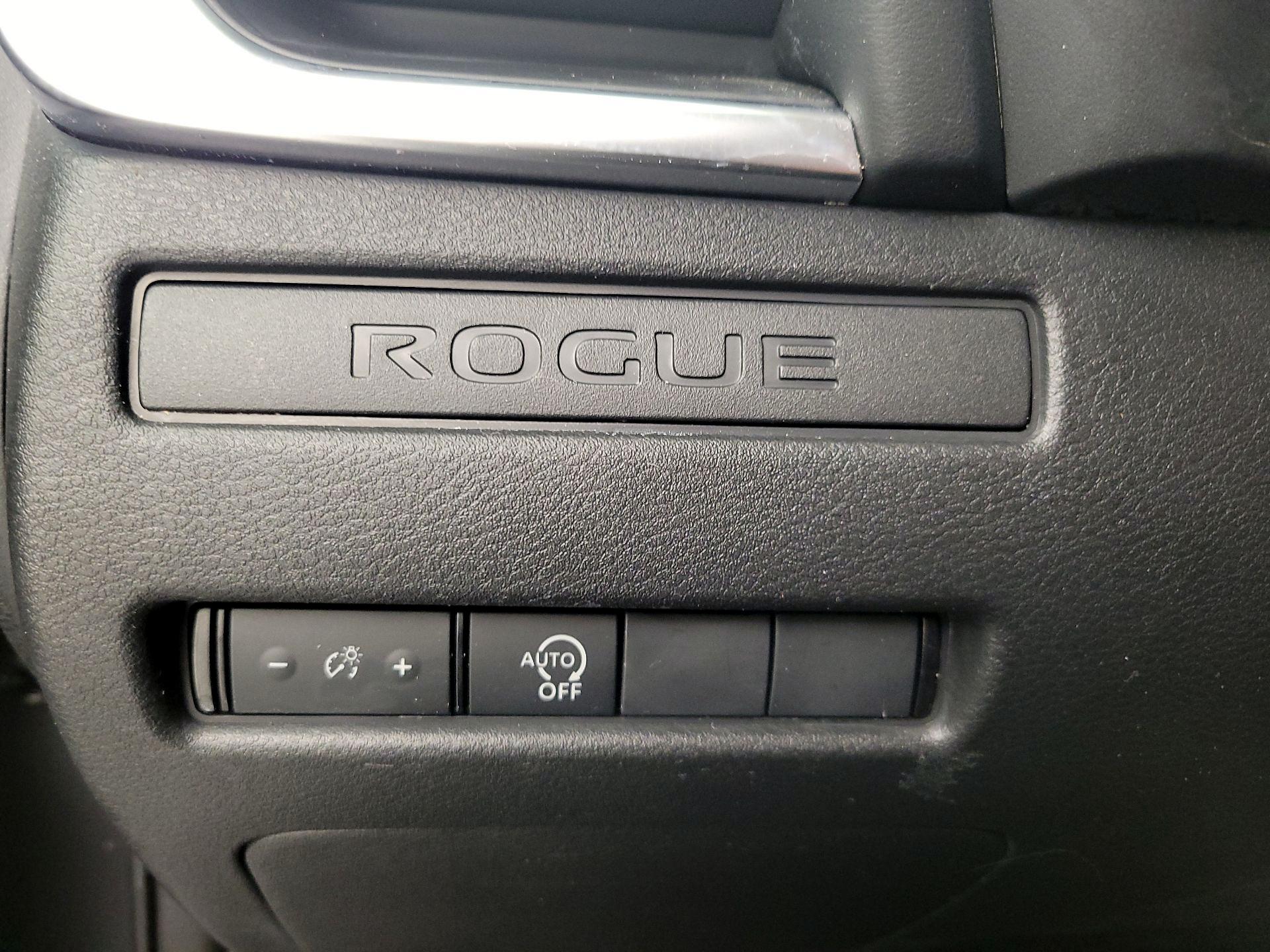 Thumbnail: 2023 Nissan Rogue - 13