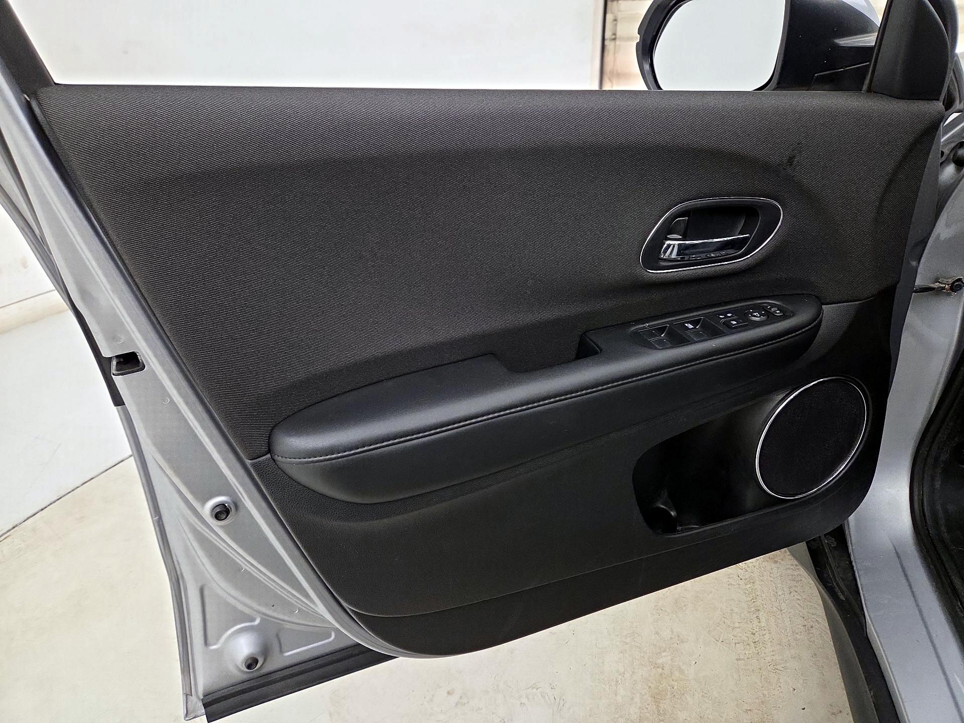 Thumbnail: 2022 Honda HR-V - 12