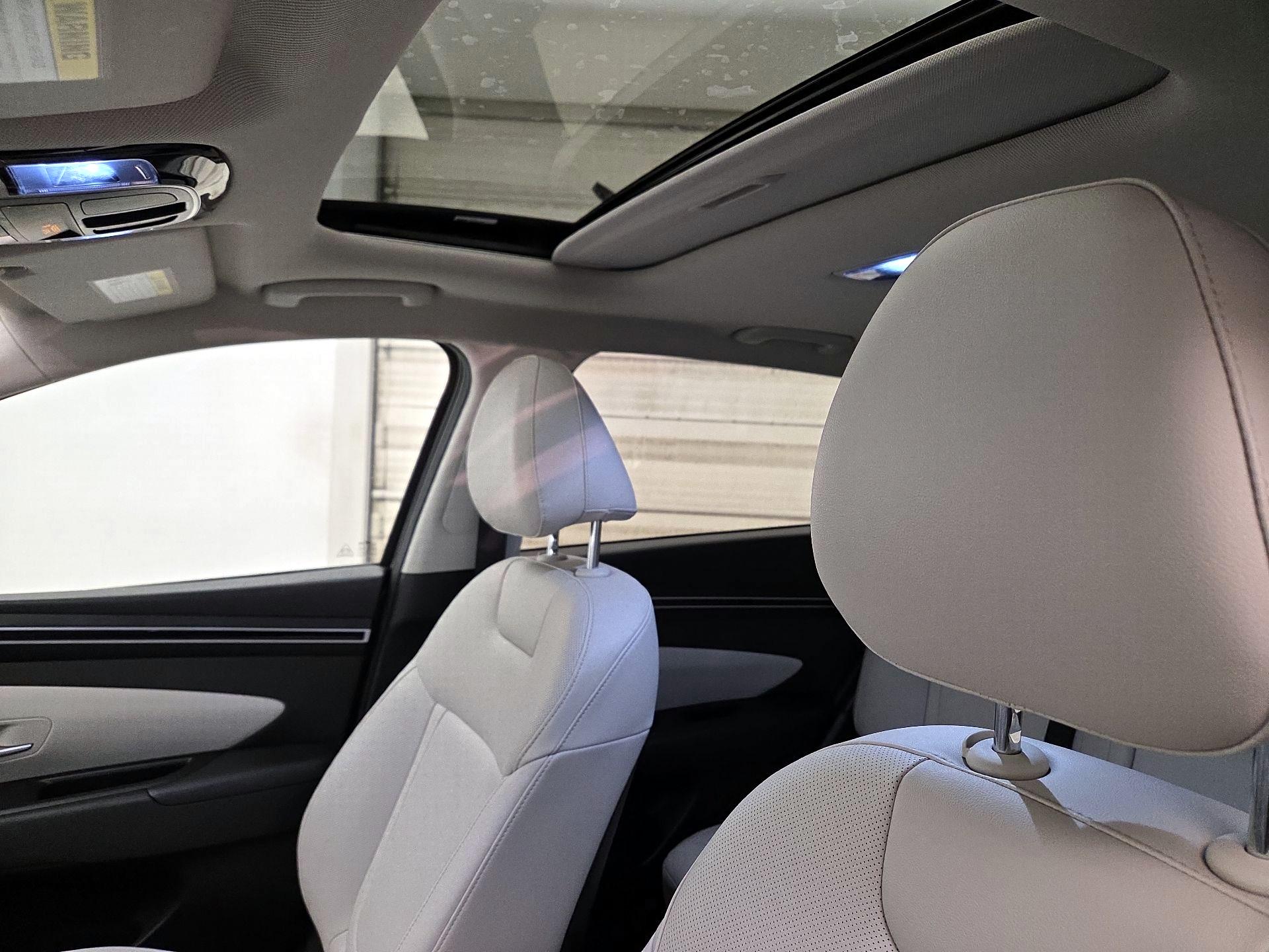 Thumbnail: 2023 Hyundai Tucson - 19