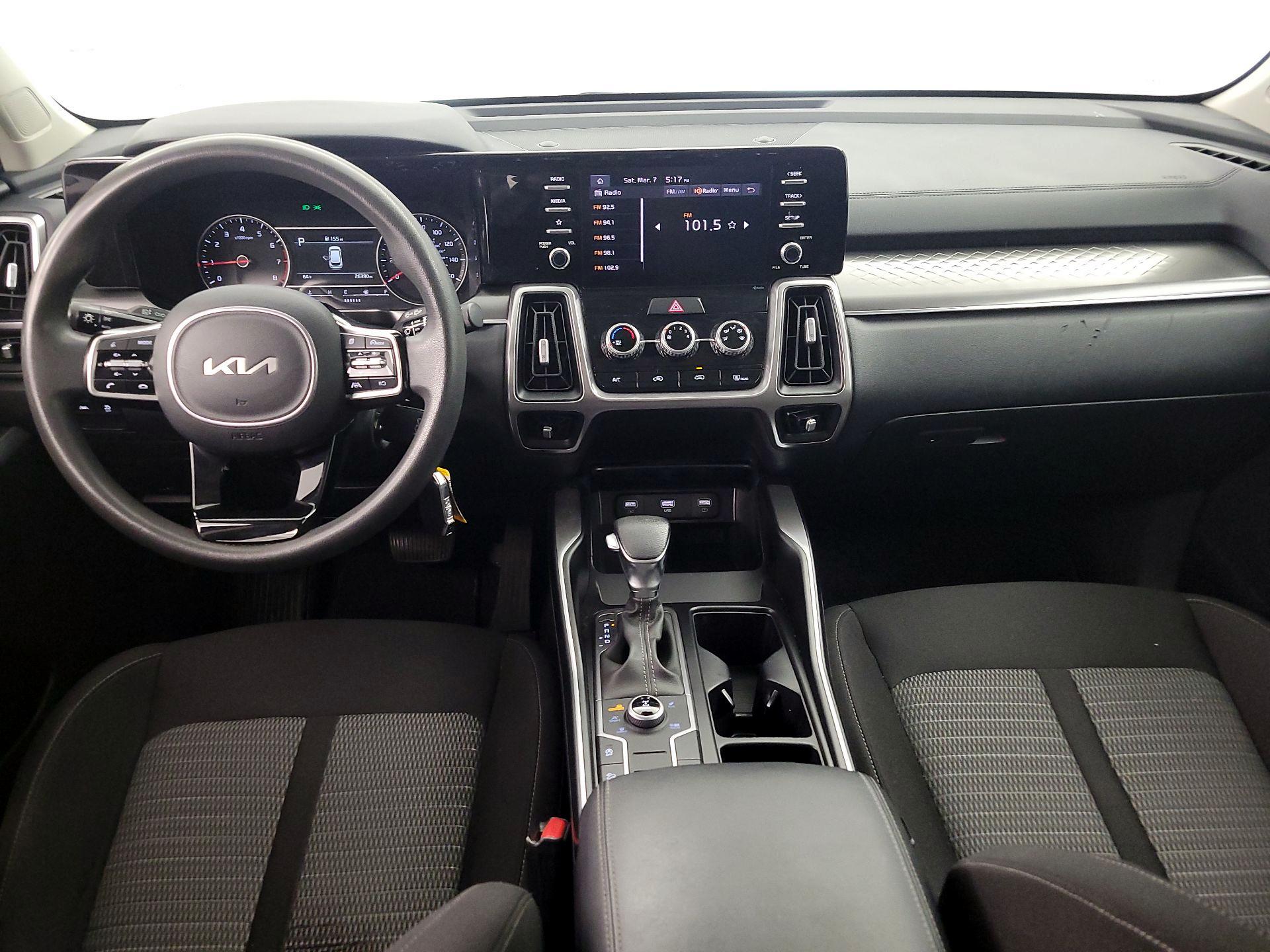 Thumbnail: 2023 Kia Sorento - 9