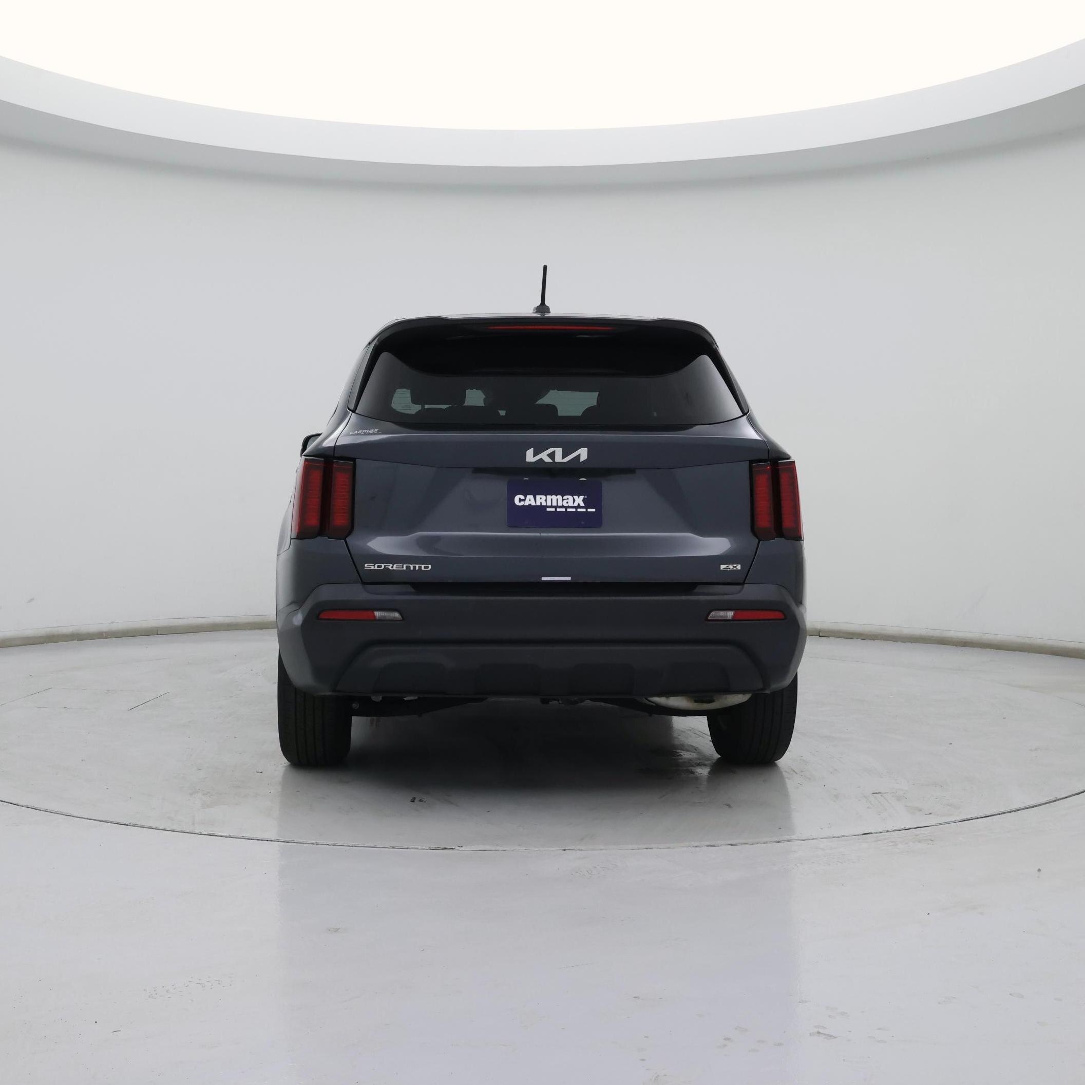 Thumbnail: 2023 Kia Sorento - 6