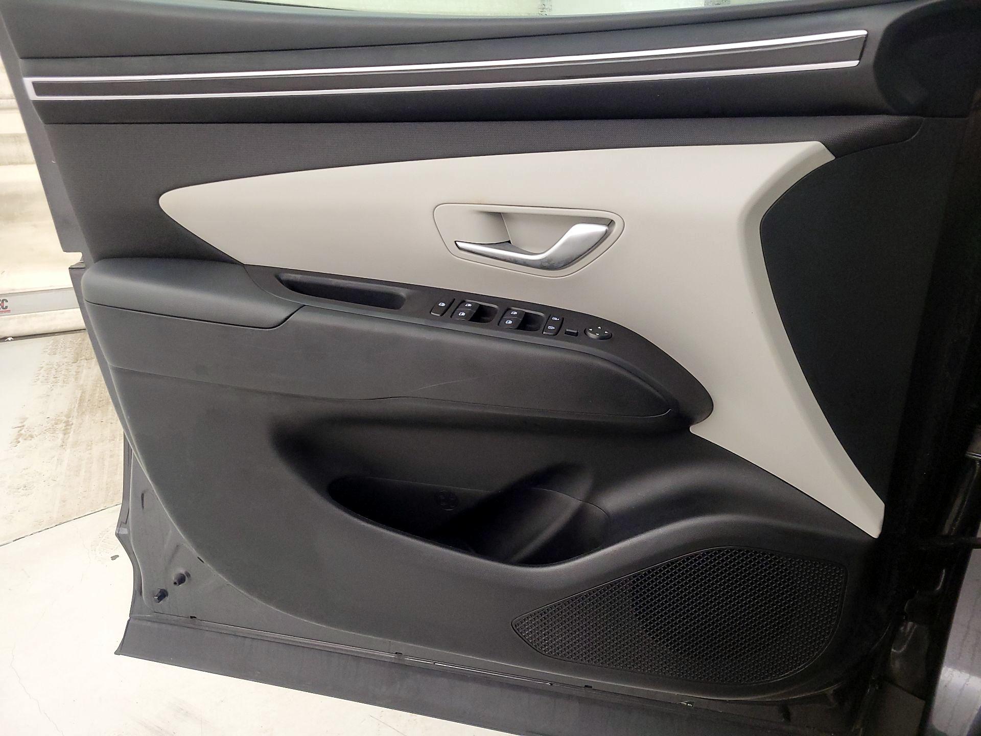 Thumbnail: 2023 Hyundai Tucson - 12