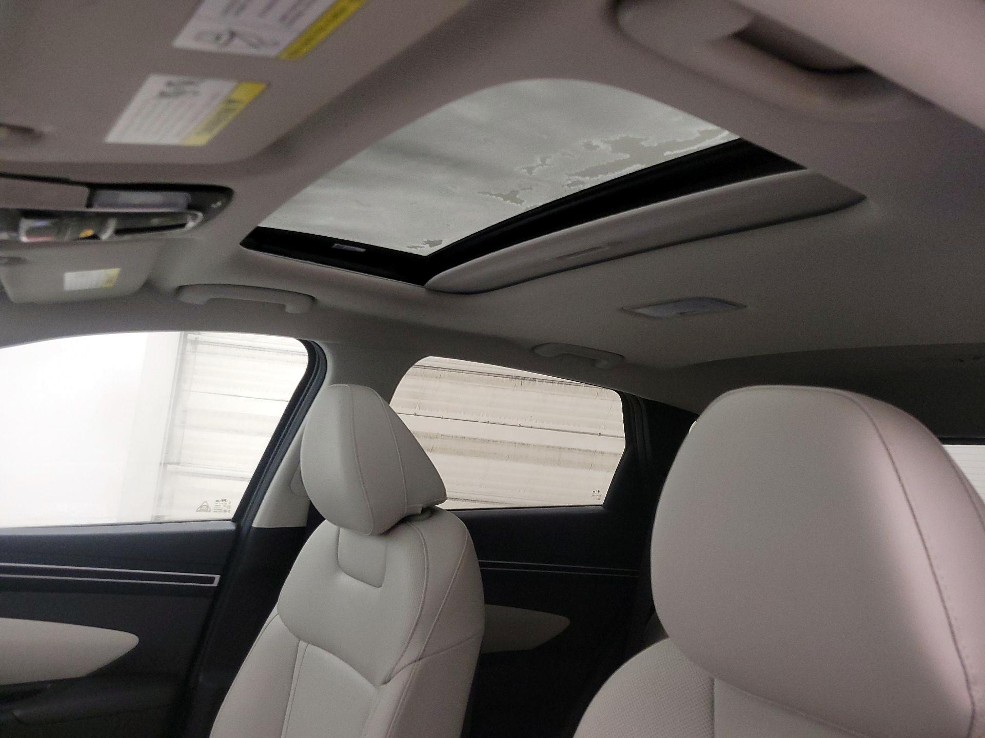 Thumbnail: 2023 Hyundai Tucson - 19