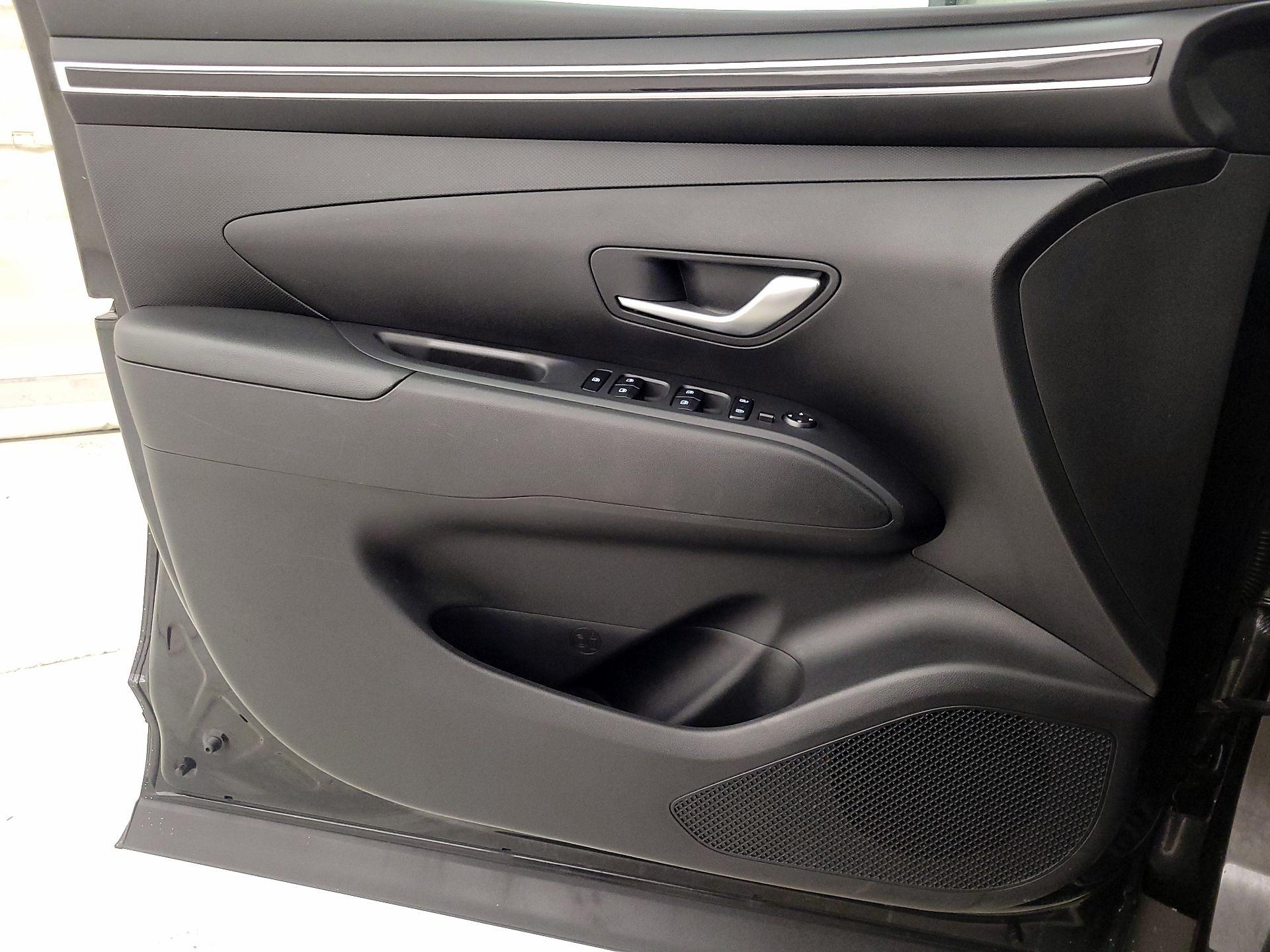 Thumbnail: 2023 Hyundai Tucson - 12