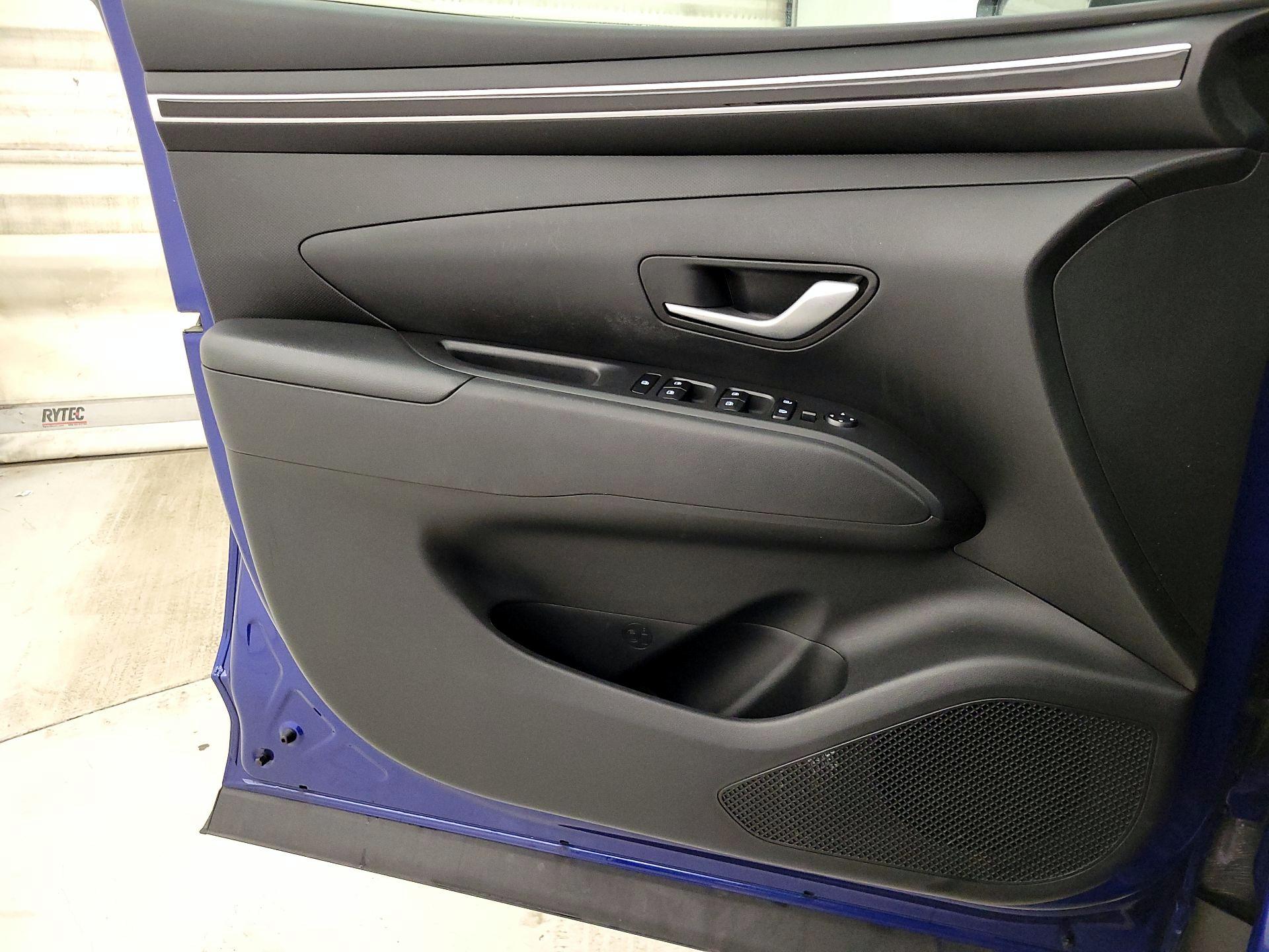 Thumbnail: 2023 Hyundai Tucson - 12