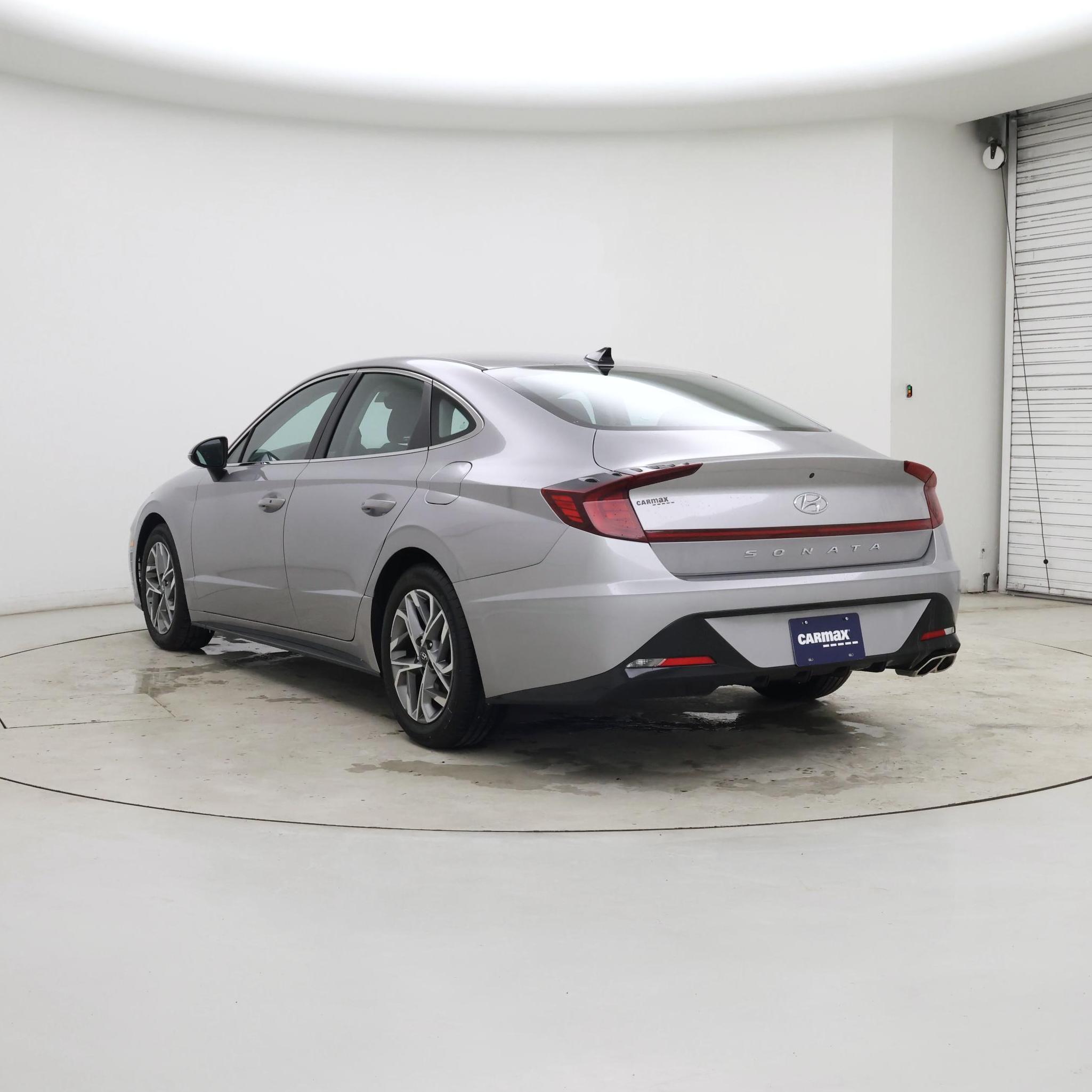 Thumbnail: 2023 Hyundai Sonata - 2