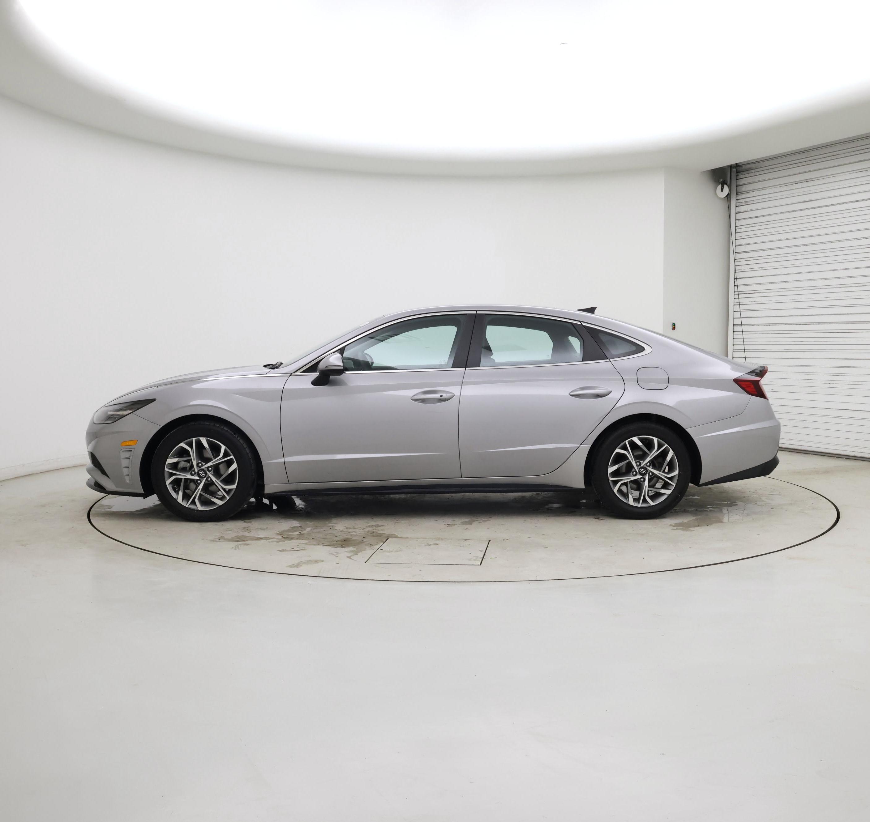 Thumbnail: 2023 Hyundai Sonata - 3