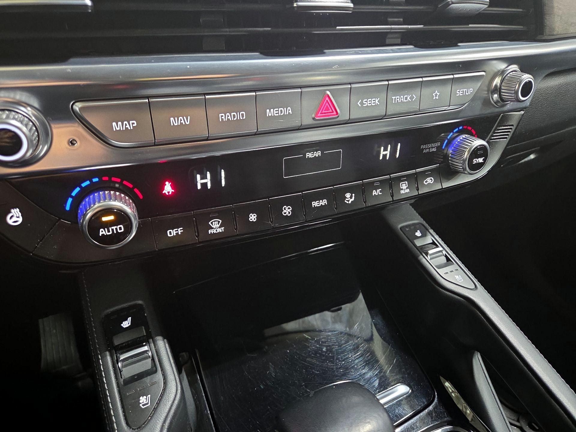 Thumbnail: 2022 Kia Telluride - 17