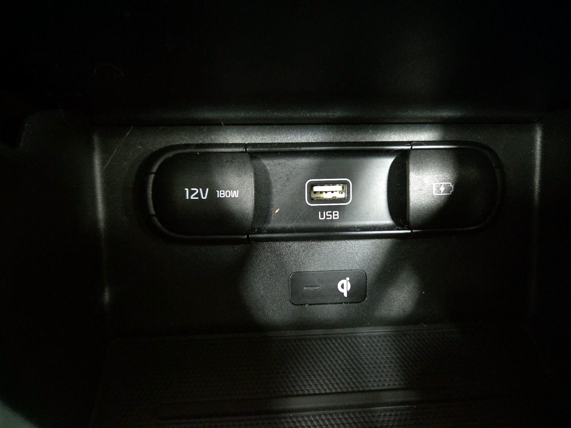 Thumbnail: 2022 Kia Telluride - 19